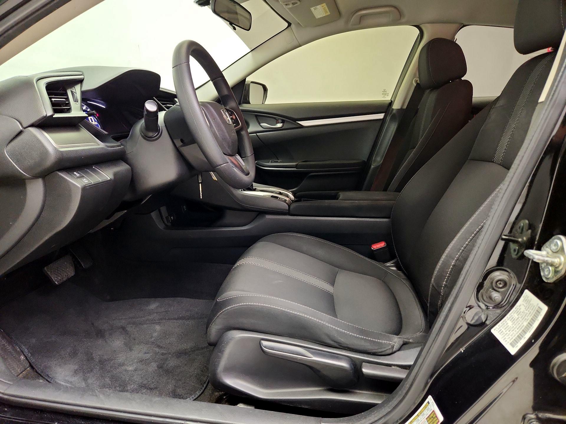 Thumbnail: 2016 Honda Civic - 11