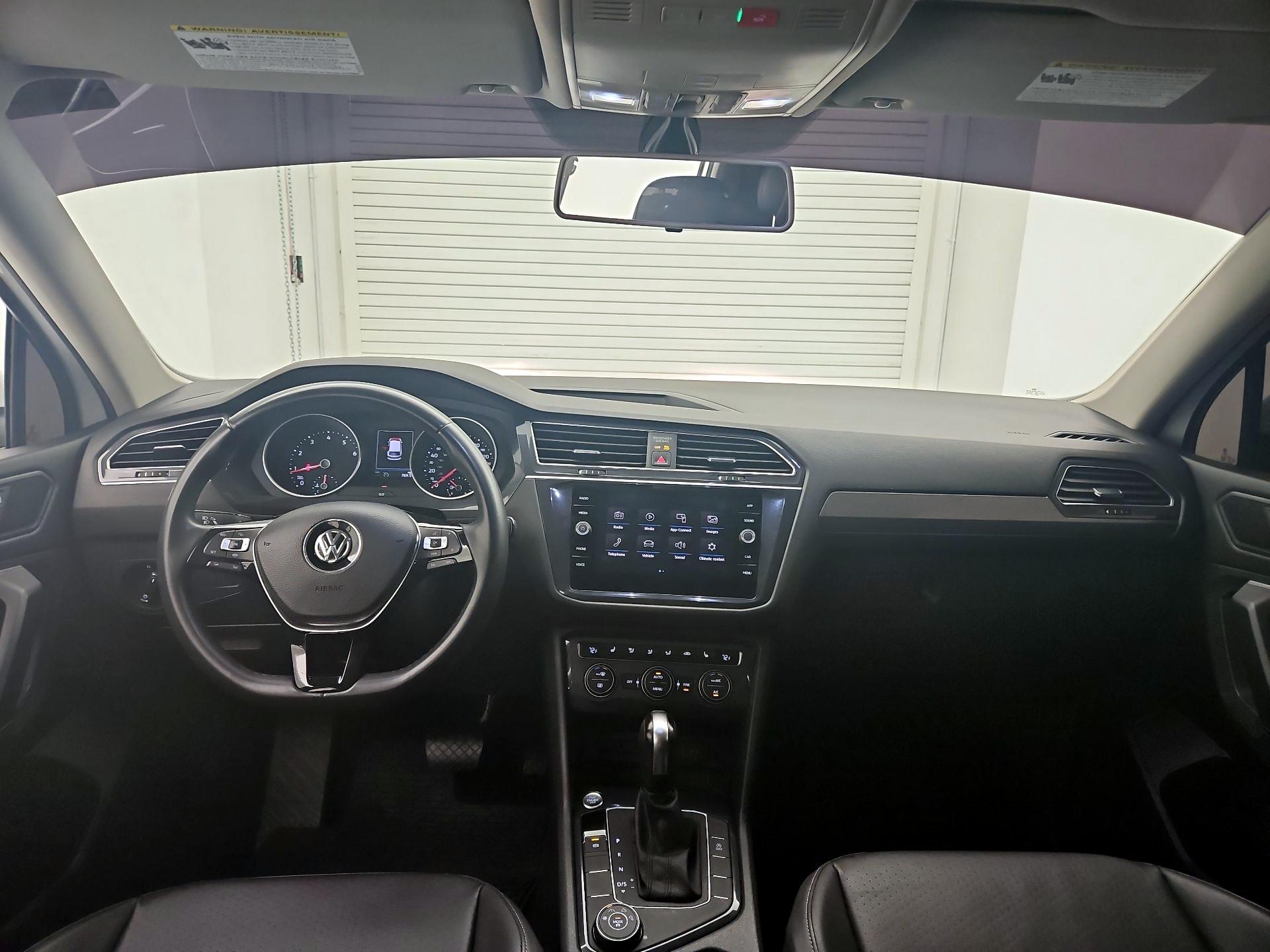 Thumbnail: 2020 Volkswagen Tiguan - 9