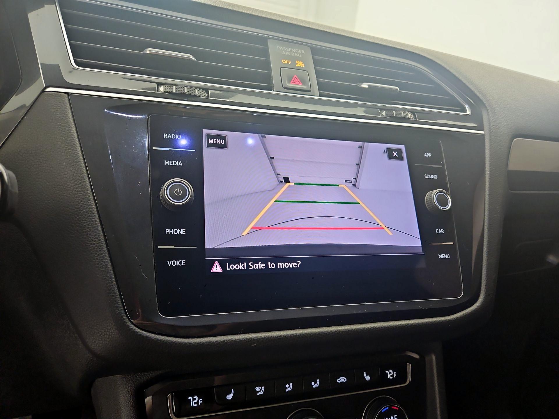 Thumbnail: 2020 Volkswagen Tiguan - 14