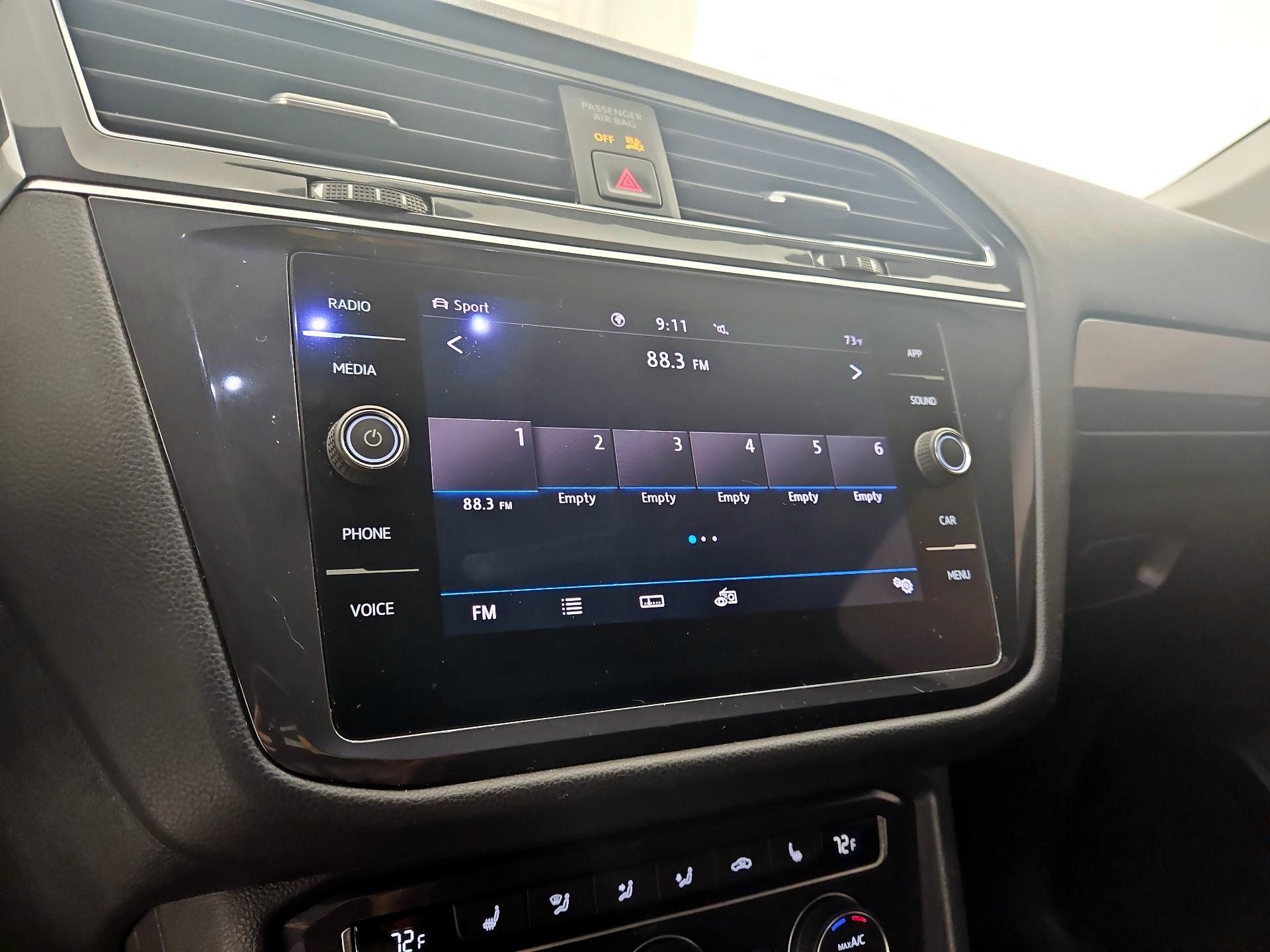 Thumbnail: 2020 Volkswagen Tiguan - 15