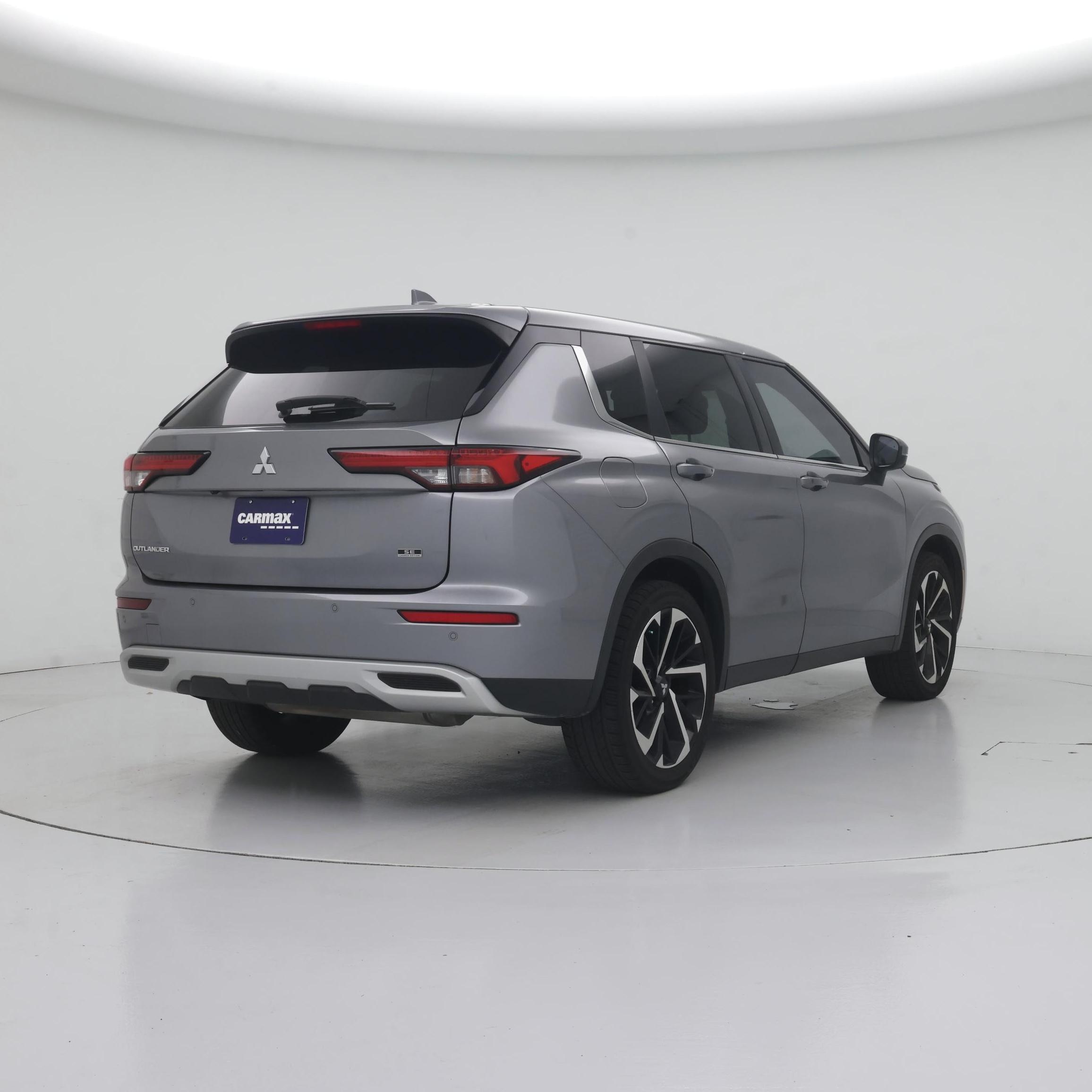 Thumbnail: 2022 Mitsubishi Outlander - 8
