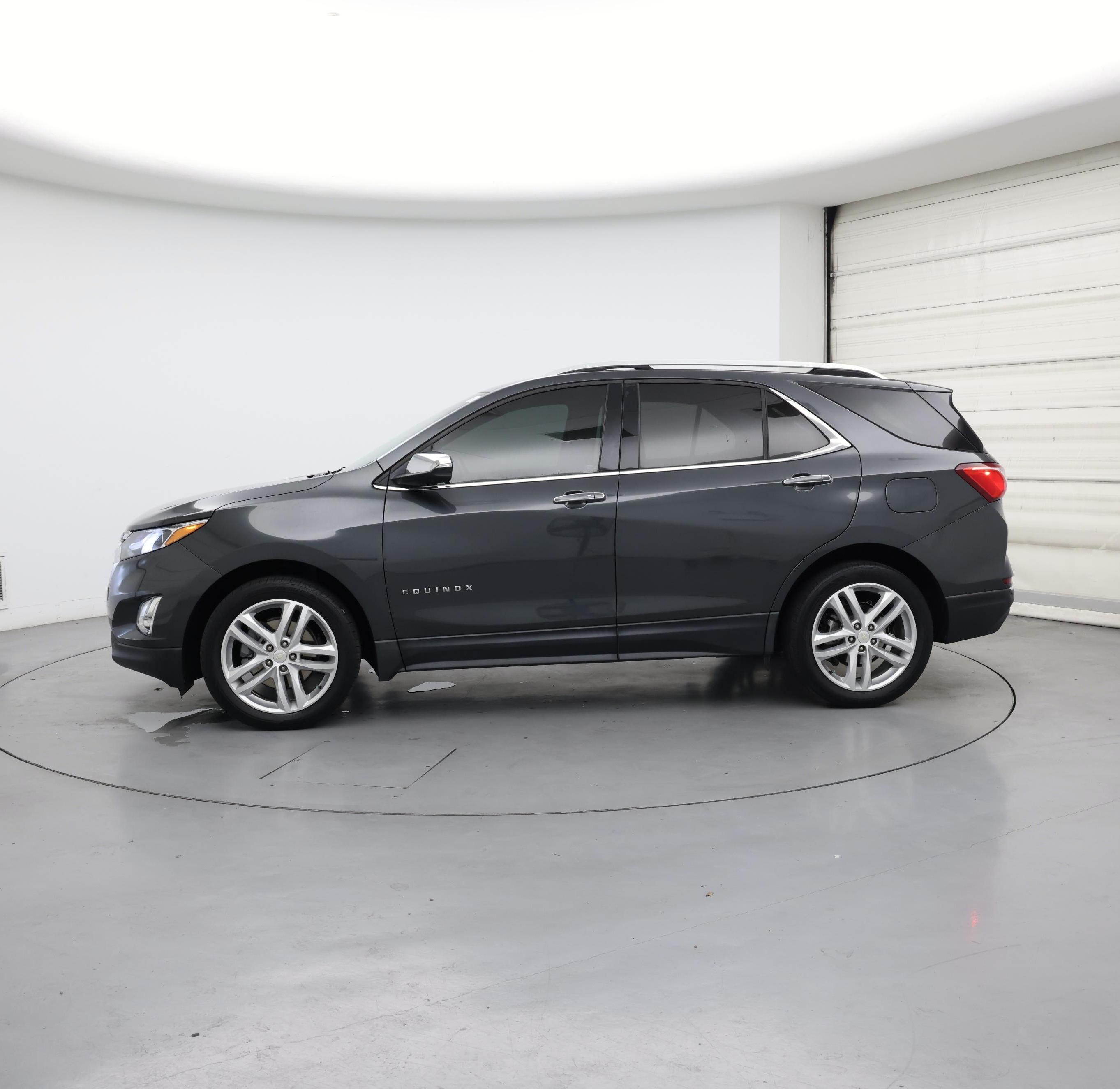 Thumbnail: 2020 Chevrolet Equinox - 3