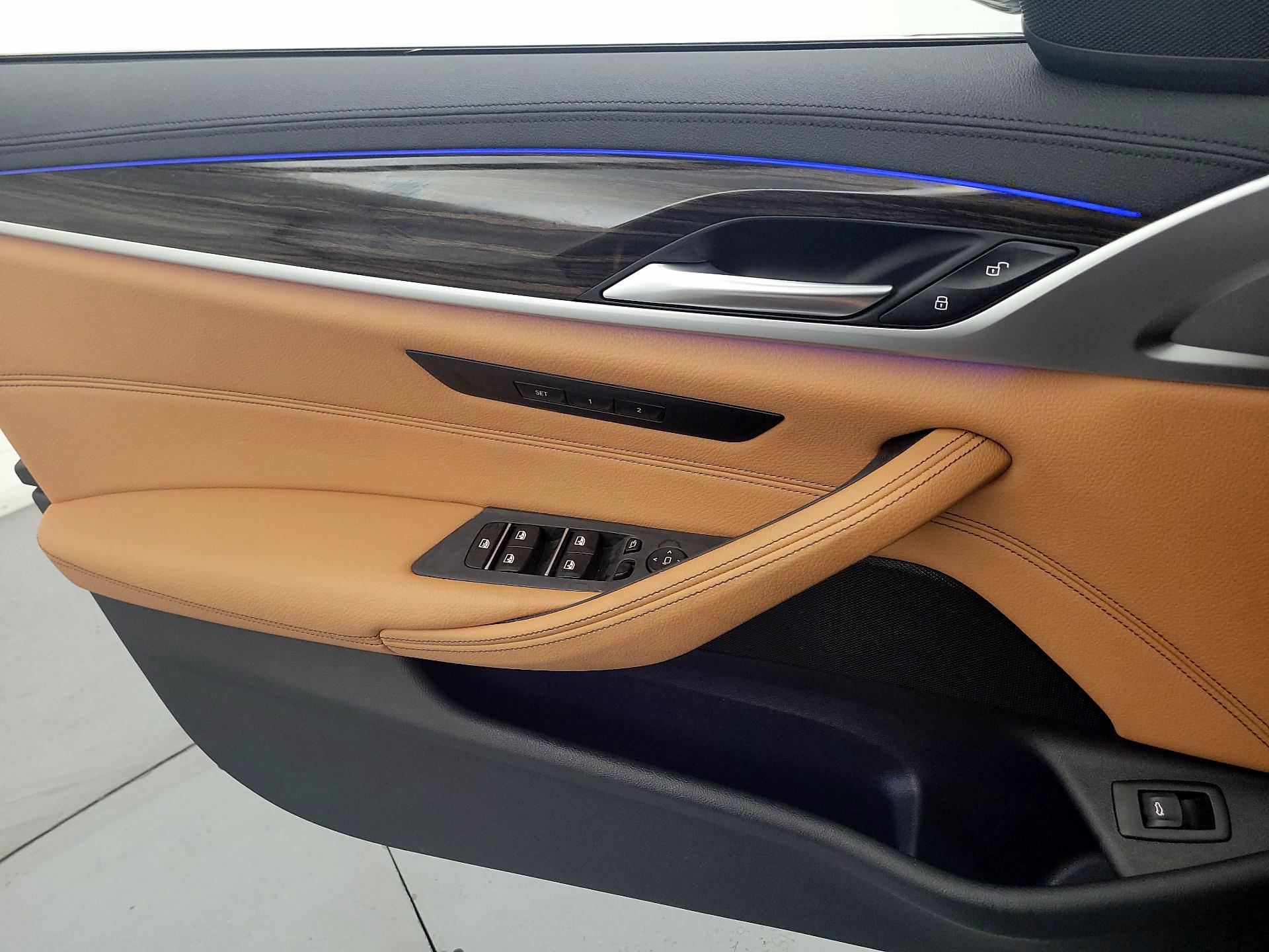 Thumbnail: 2020 BMW 5 Series - 12