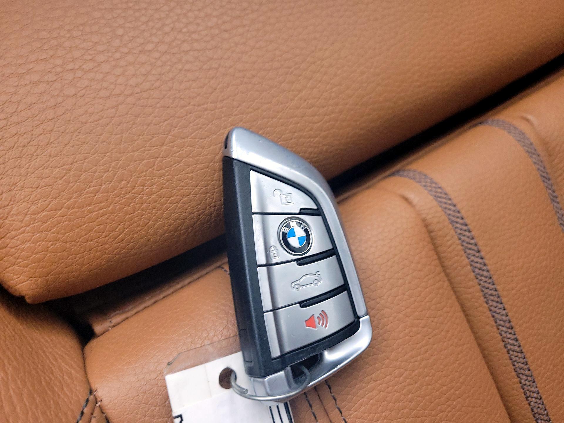 Thumbnail: 2020 BMW 5 Series - 18