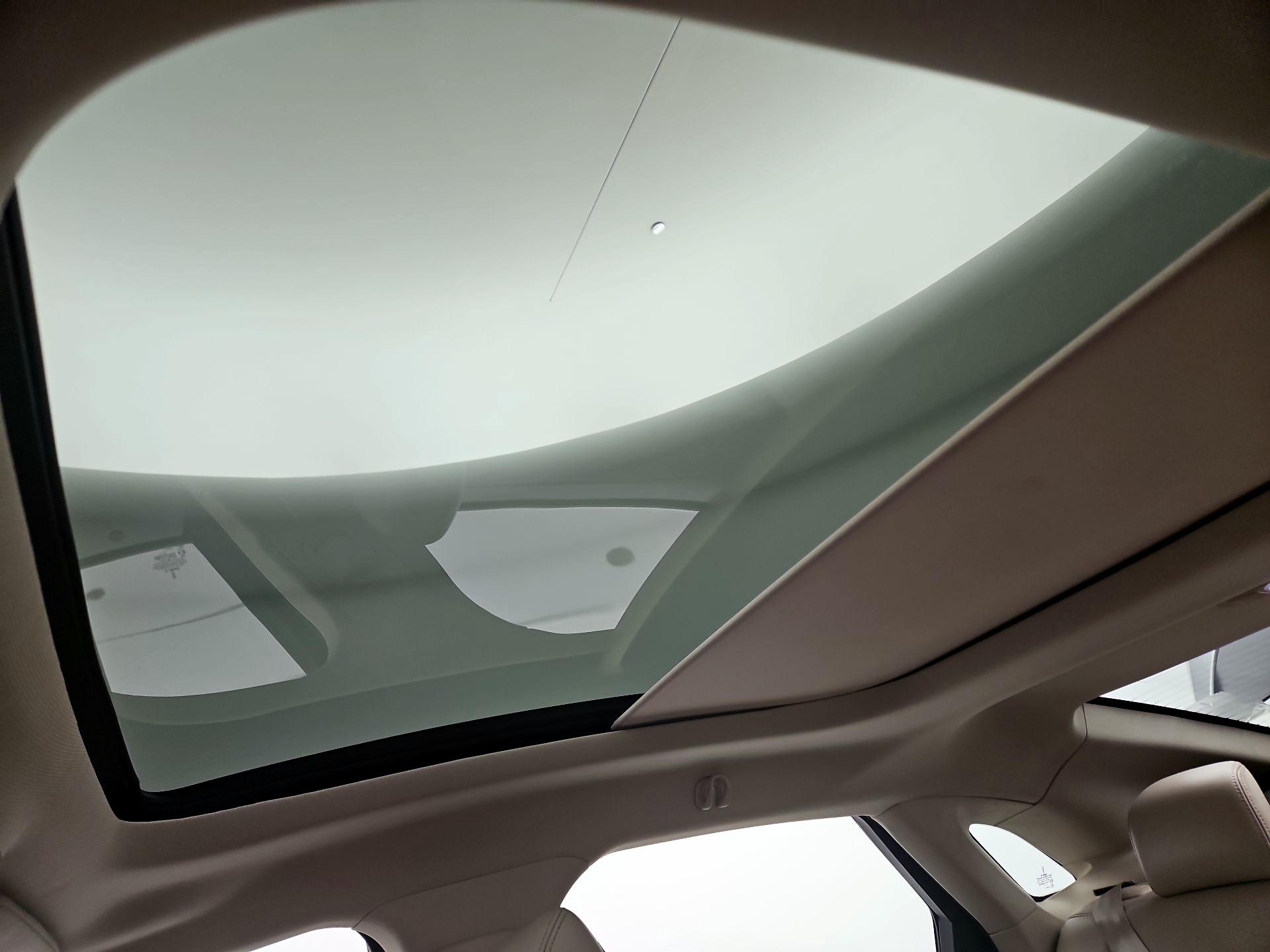 Thumbnail: 2020 Lincoln MKZ - 20