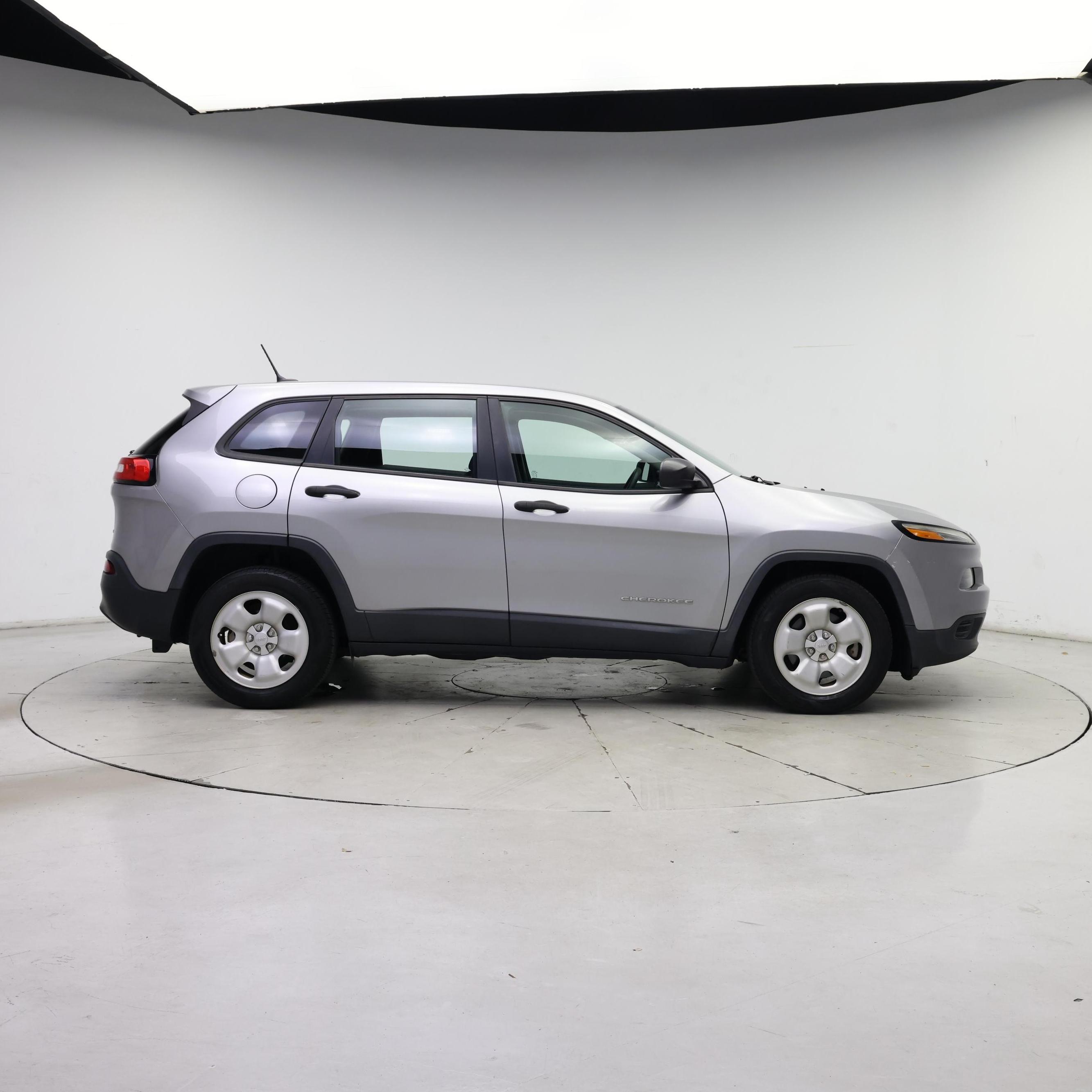 Thumbnail: 2016 Jeep Cherokee - 7