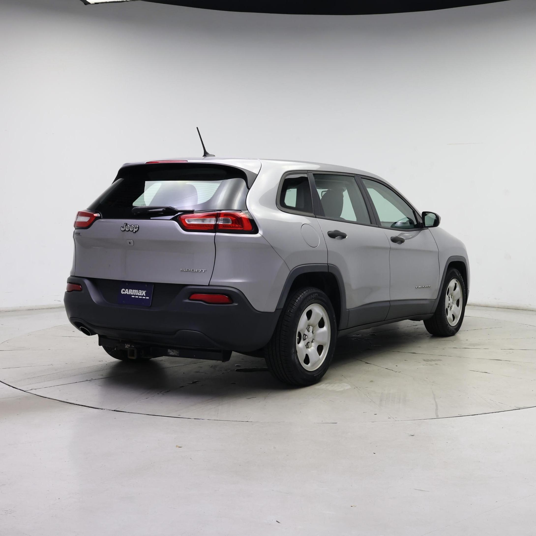Thumbnail: 2016 Jeep Cherokee - 8