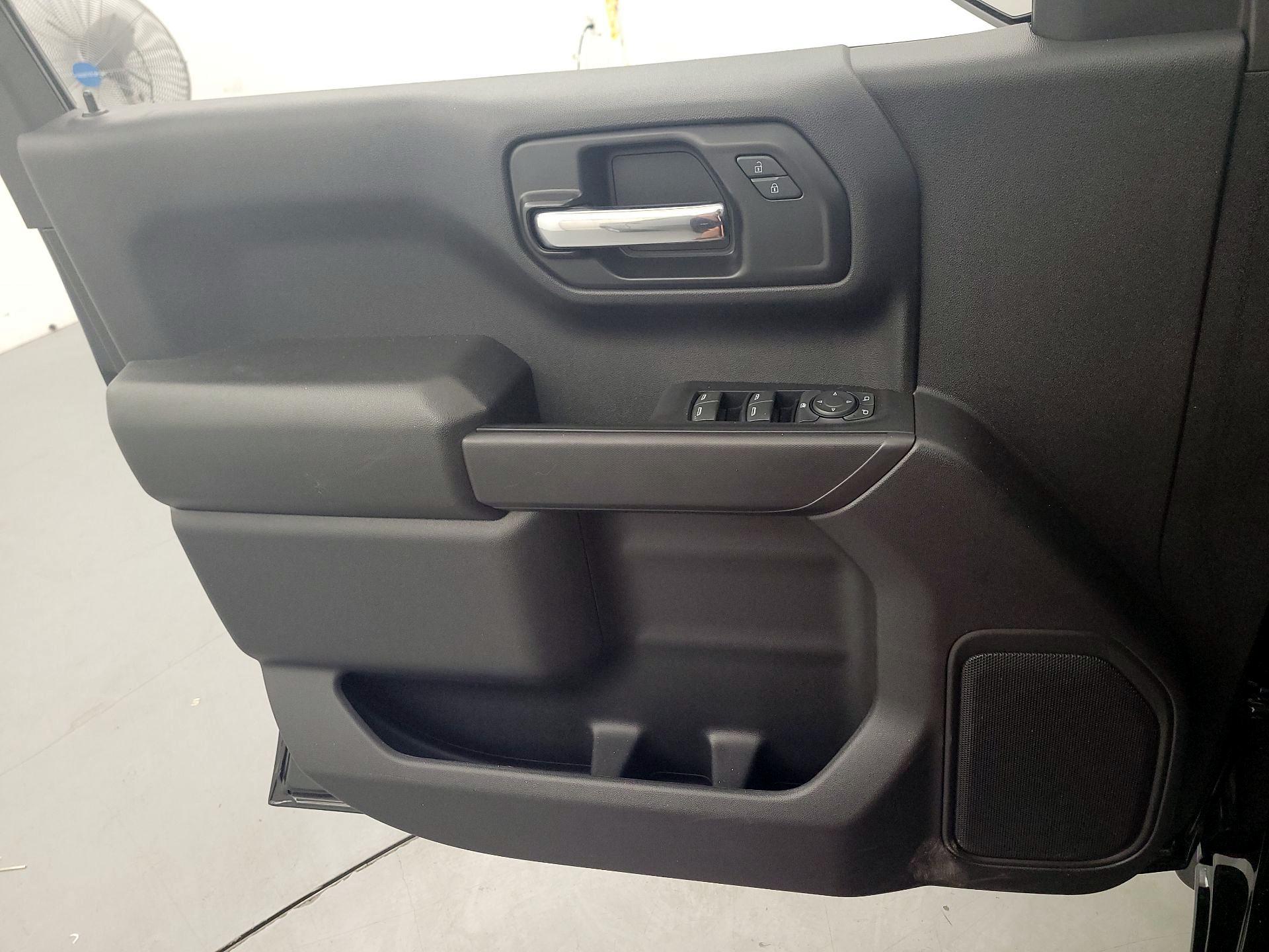 Thumbnail: 2023 Chevrolet Silverado 1500 - 12