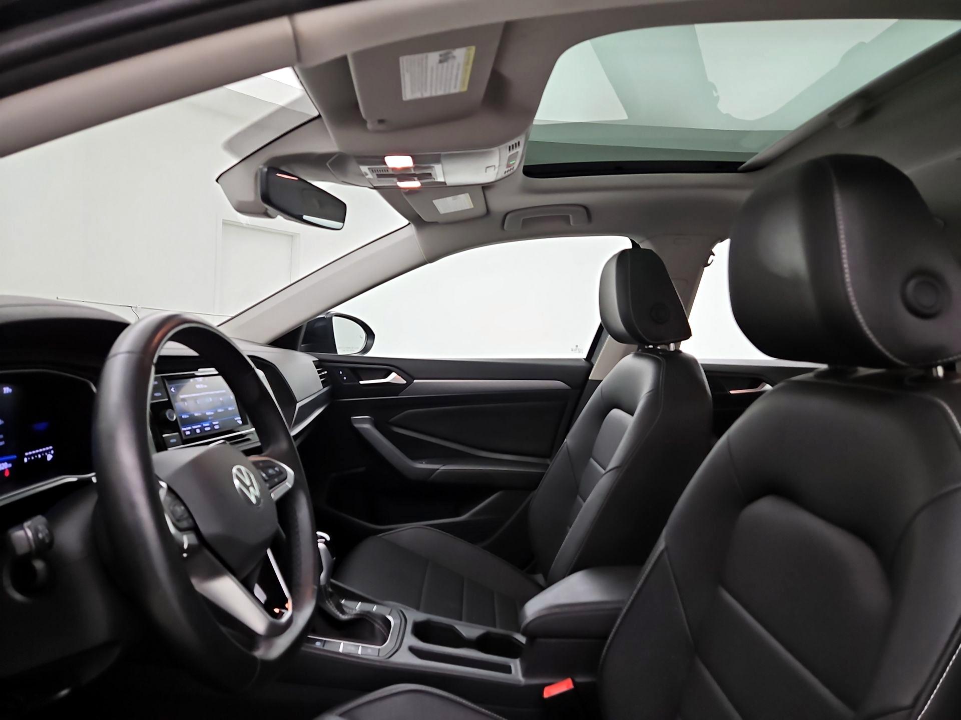 Thumbnail: 2024 Volkswagen Jetta - 19