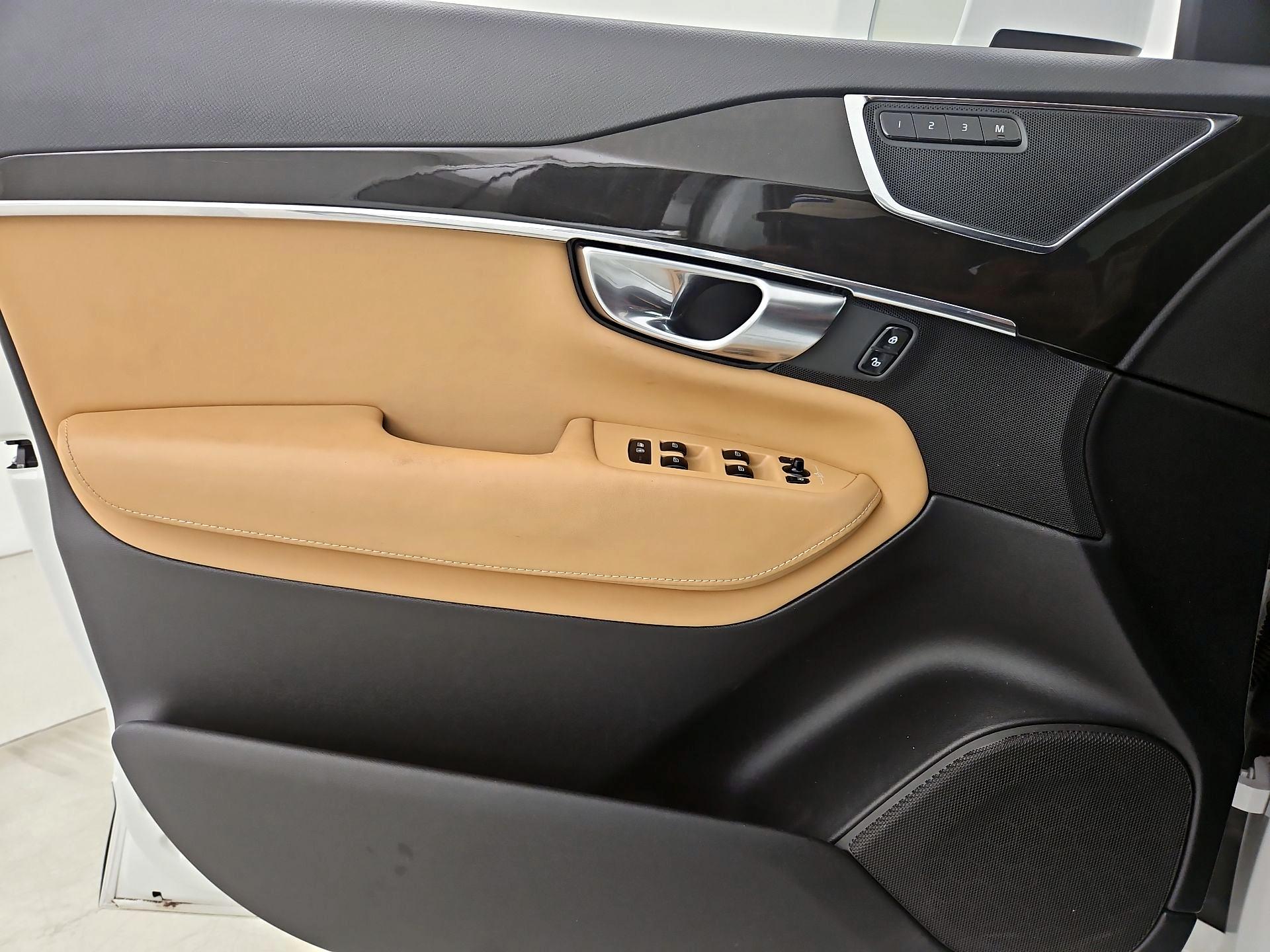 Thumbnail: 2018 Volvo XC90 - 12