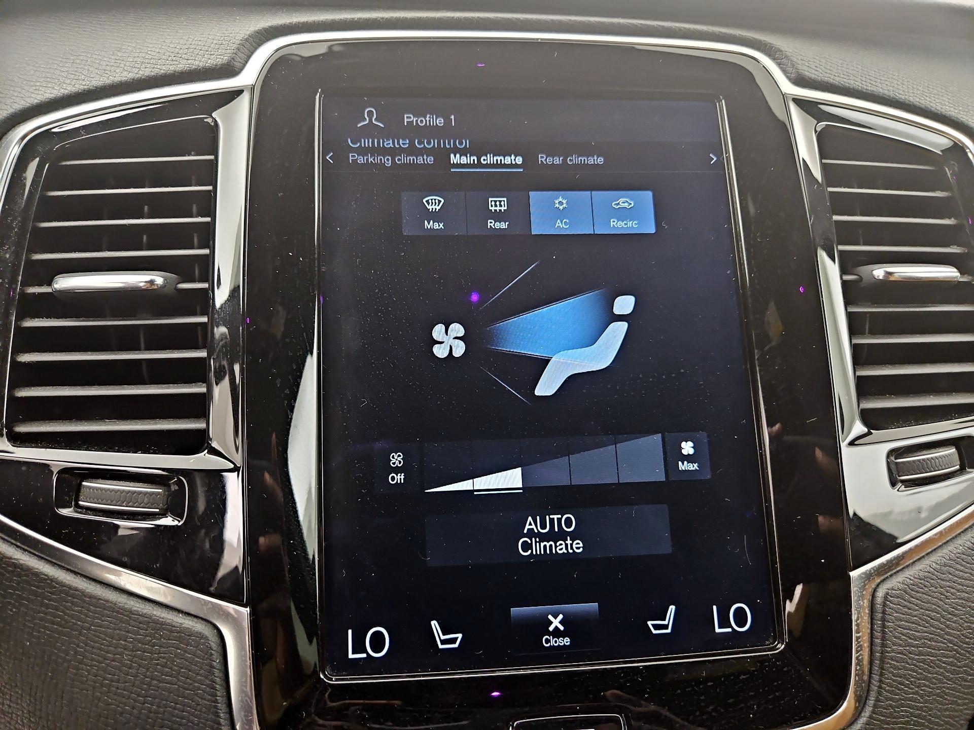 Thumbnail: 2018 Volvo XC90 - 17