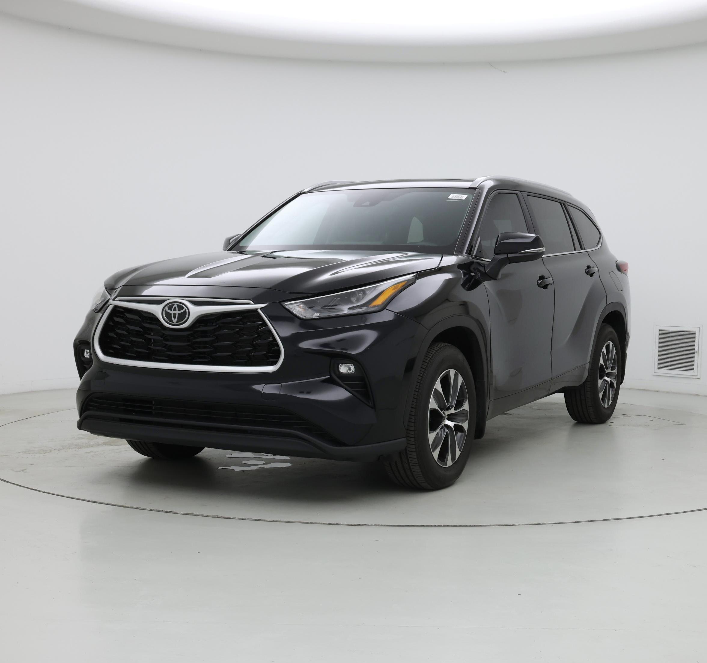 Thumbnail: 2024 Toyota Highlander - 4