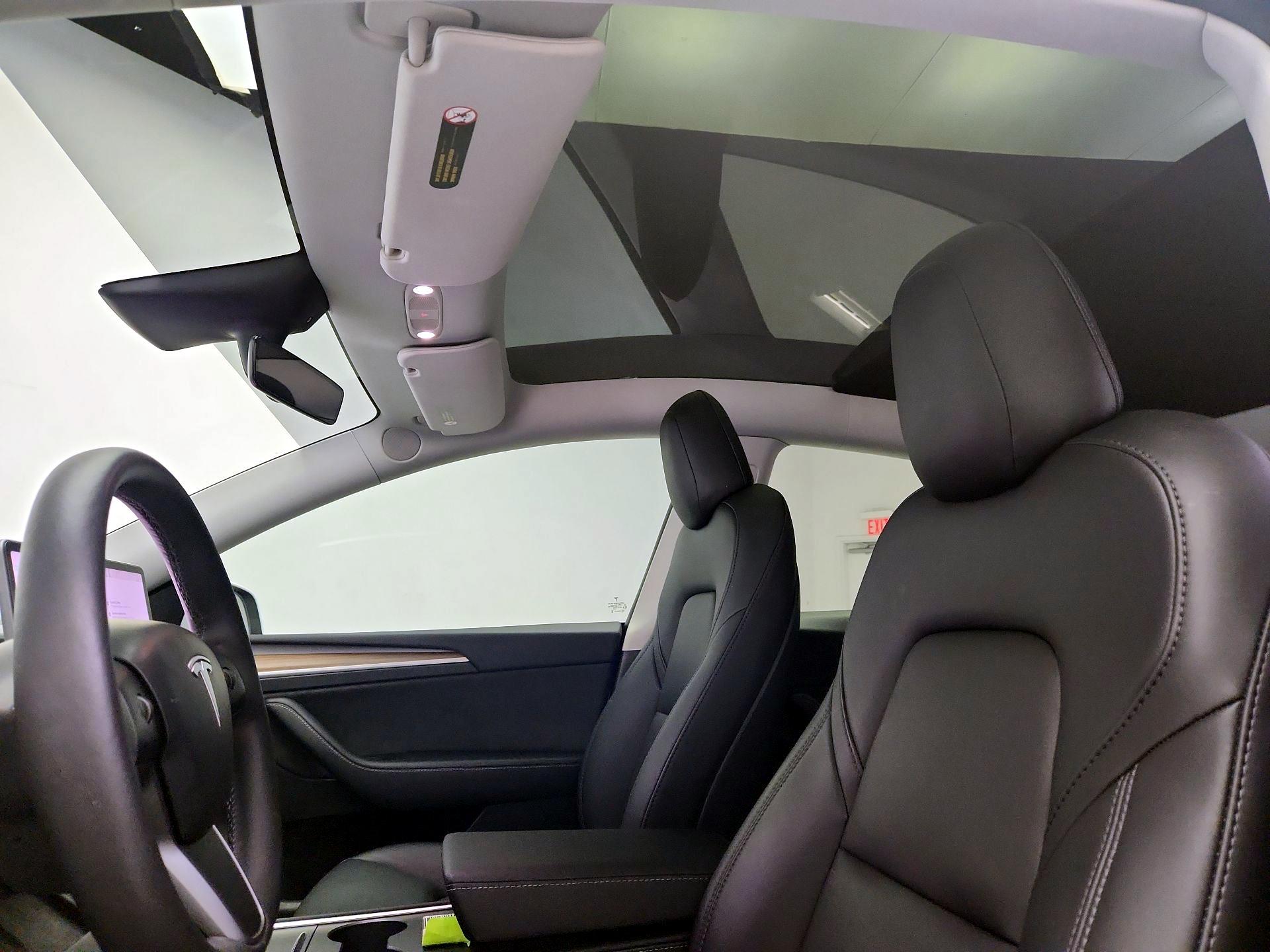 Thumbnail: 2023 Tesla Model Y - 18