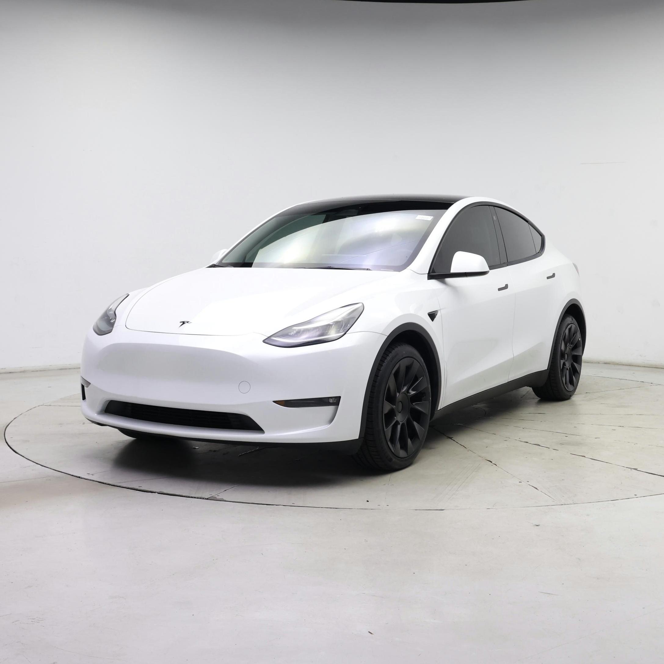 Thumbnail: 2023 Tesla Model Y - 4