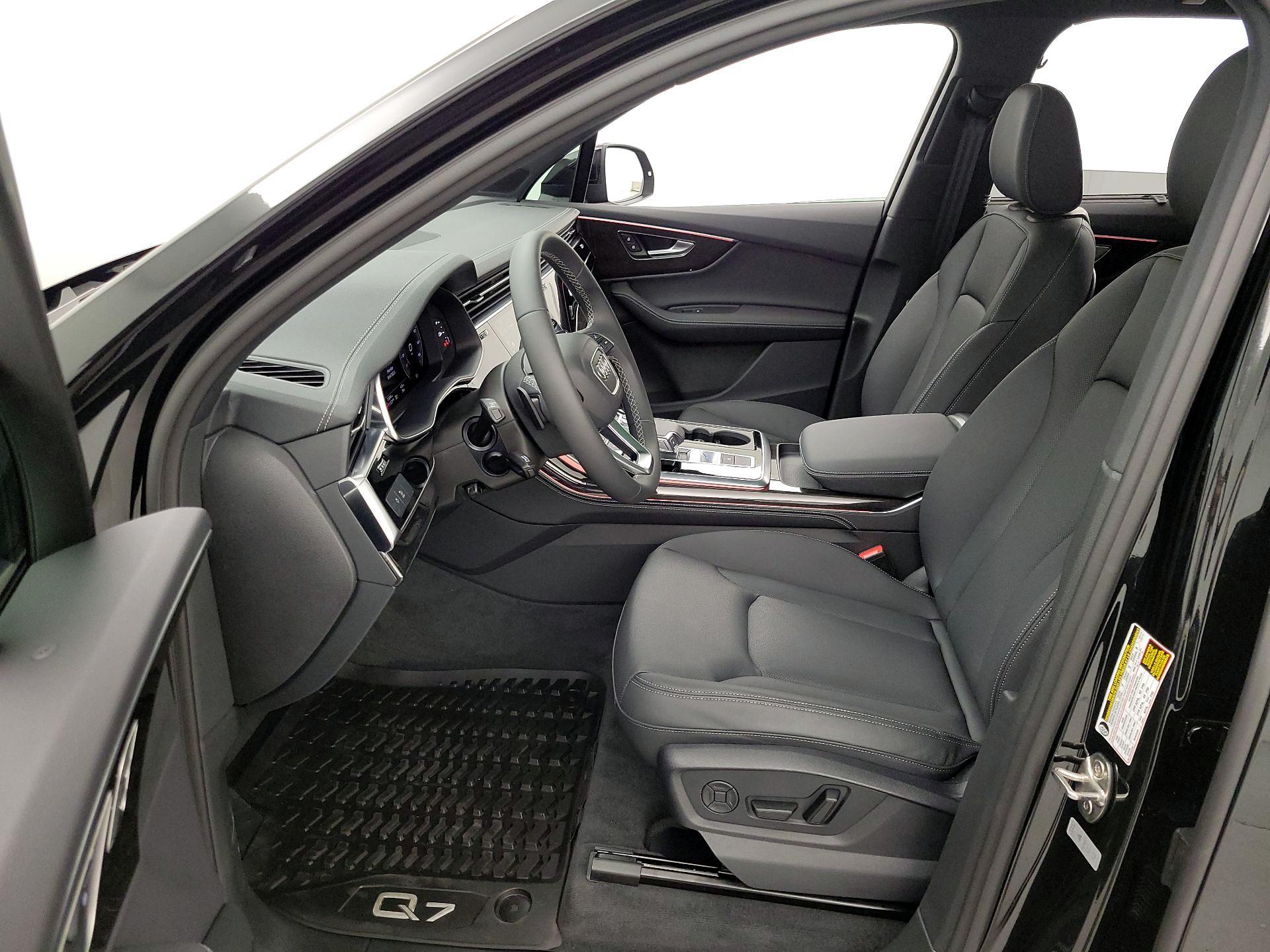 Thumbnail: 2025 Audi Q7 - 11