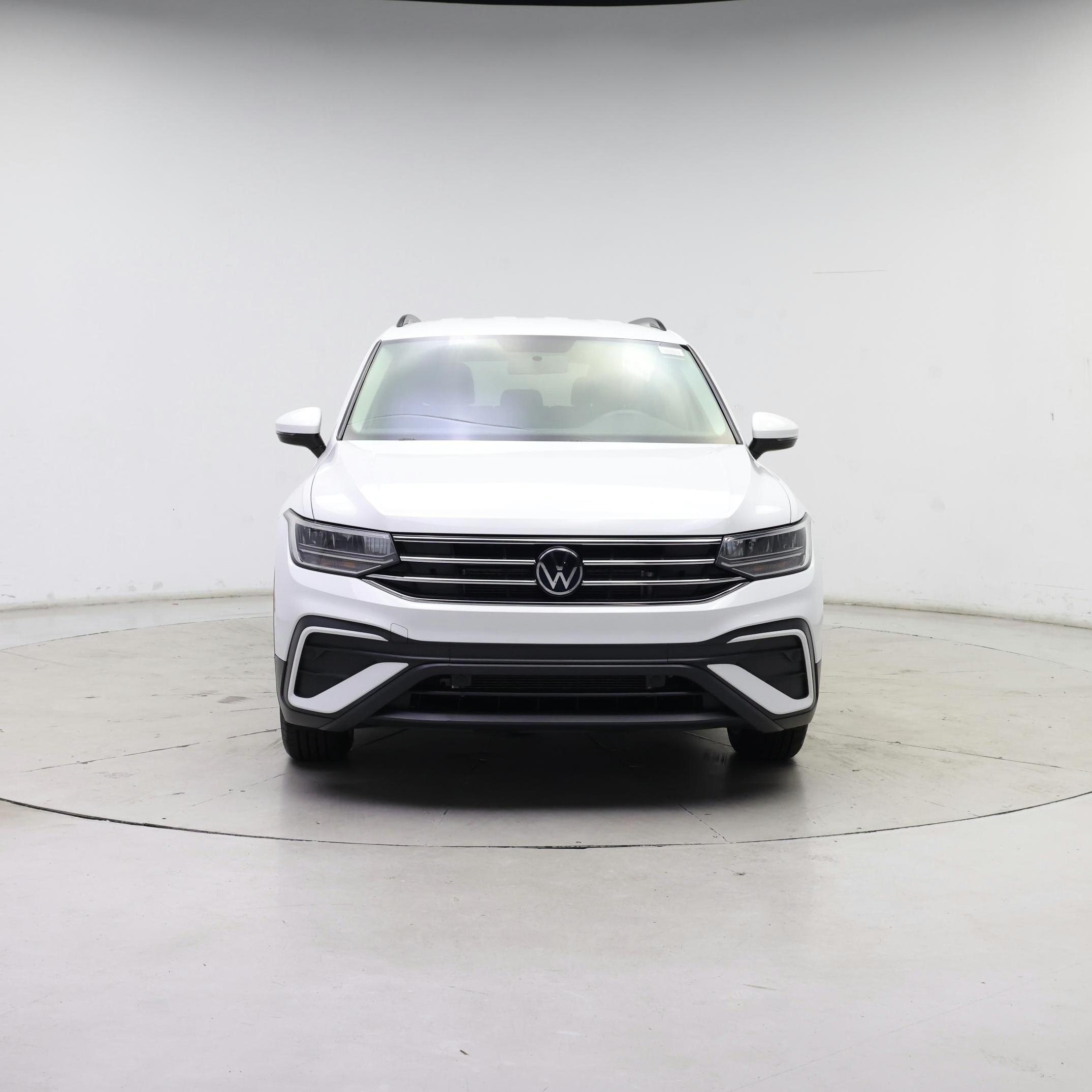 Thumbnail: 2022 Volkswagen Tiguan - 5