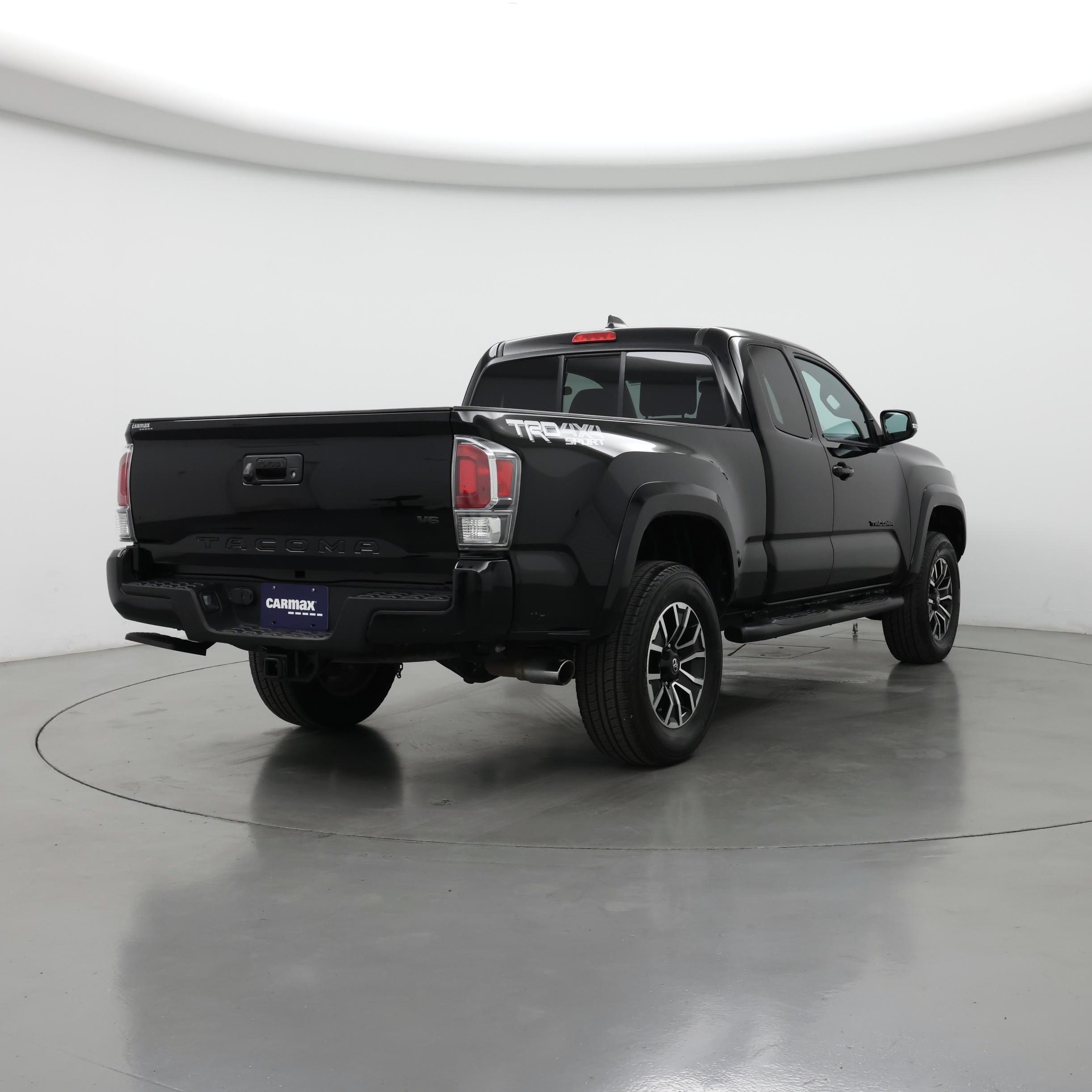 Thumbnail: 2023 Toyota Tacoma - 8