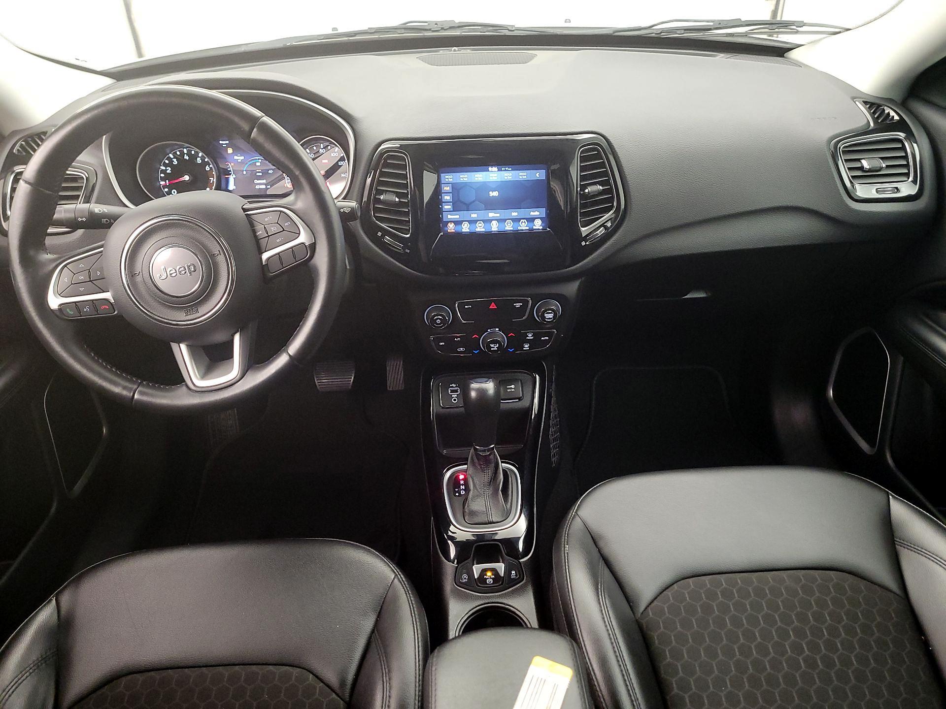 Thumbnail: 2020 Jeep Compass - 9