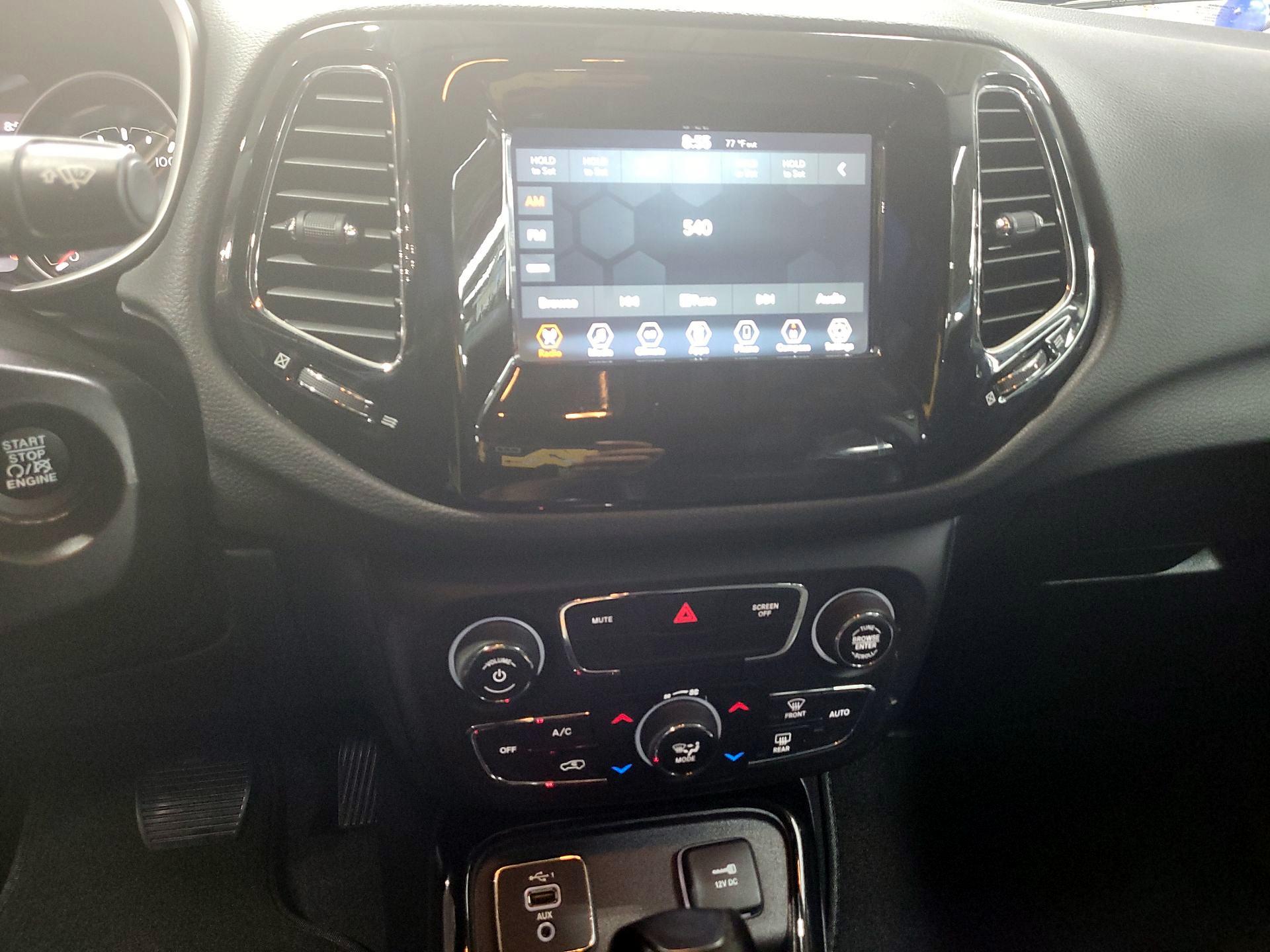 Thumbnail: 2020 Jeep Compass - 15