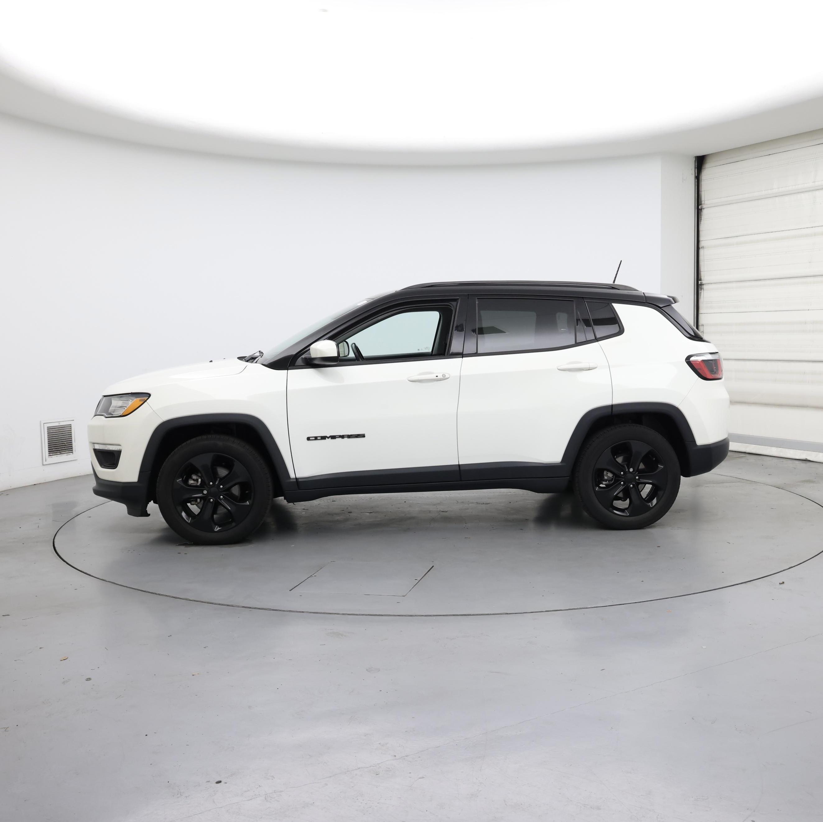 Thumbnail: 2020 Jeep Compass - 3