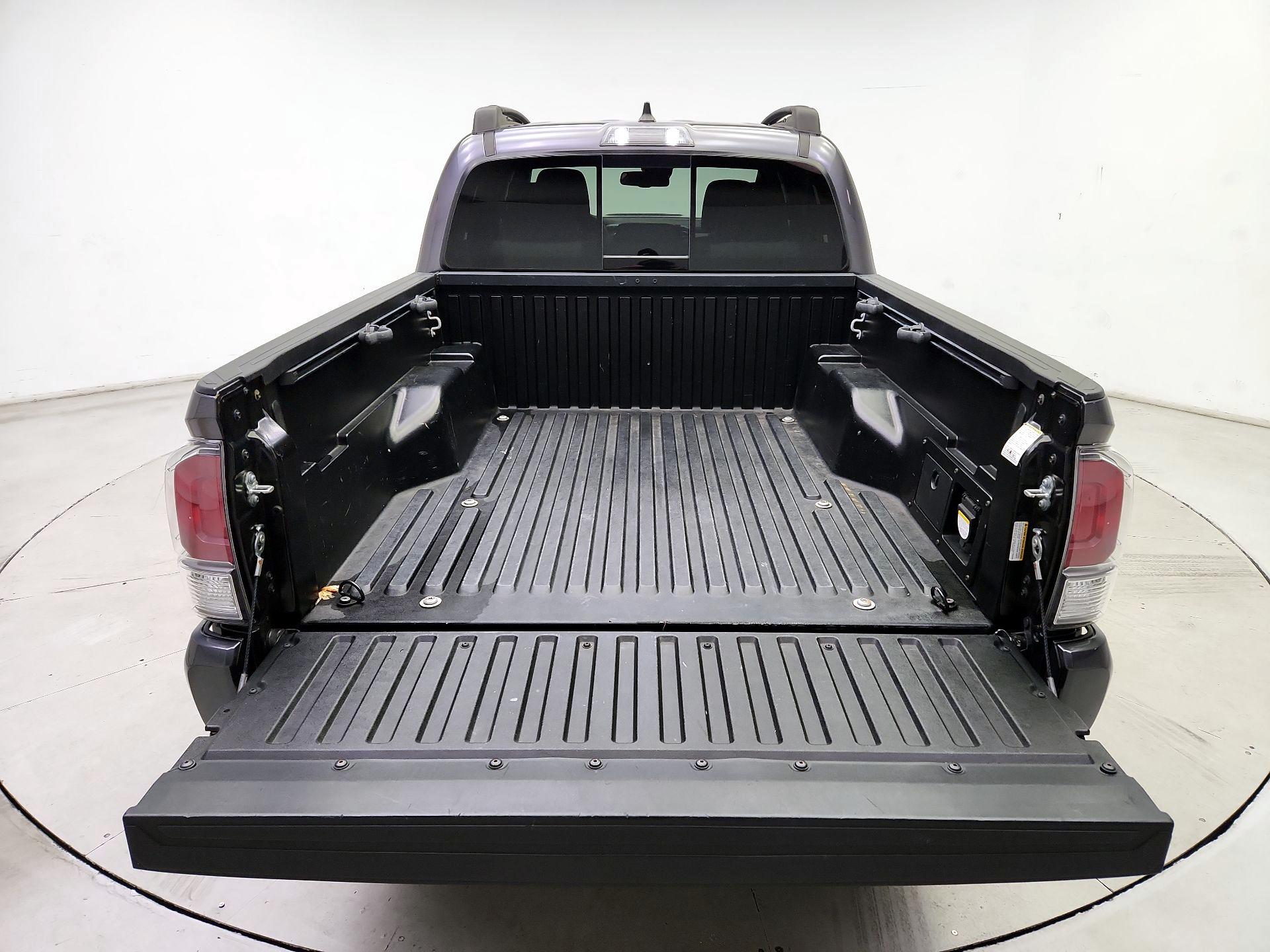 Thumbnail: 2021 Toyota Tacoma - 20