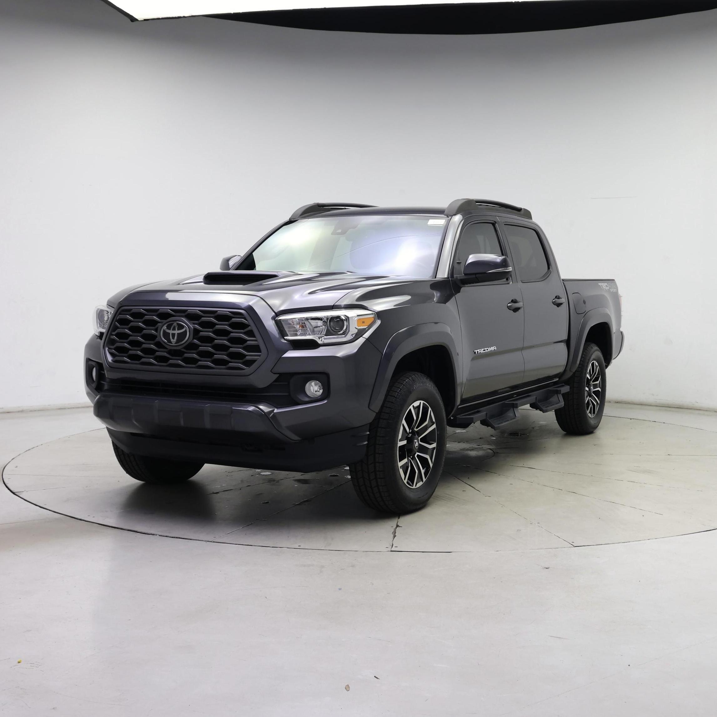 Thumbnail: 2021 Toyota Tacoma - 4