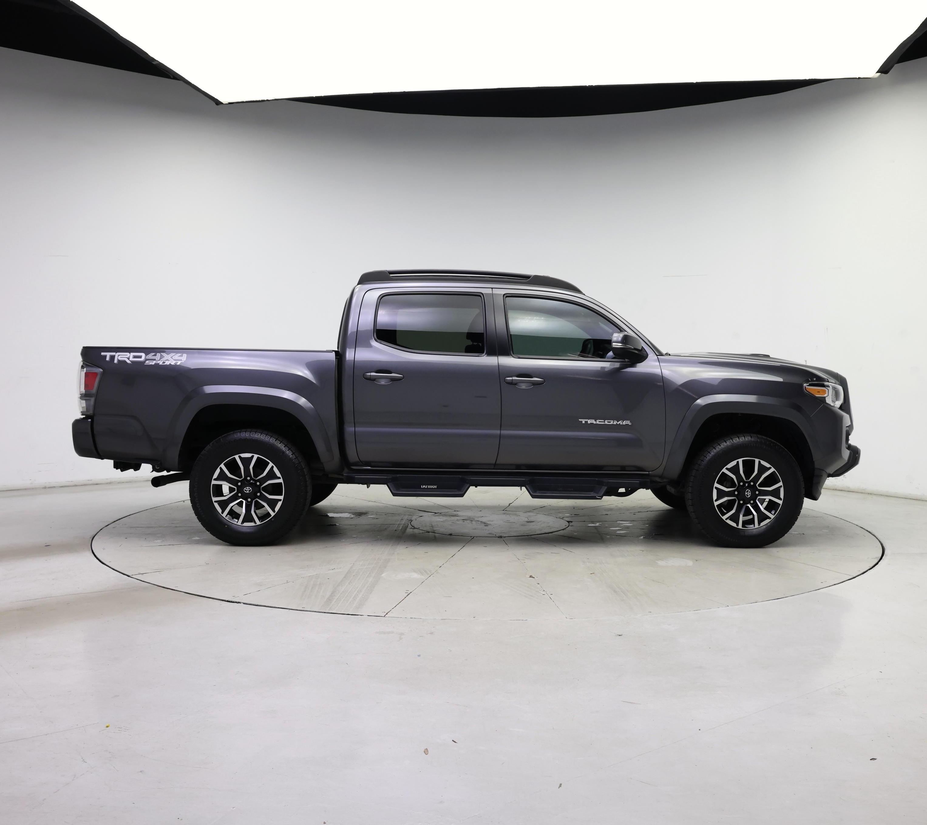 Thumbnail: 2021 Toyota Tacoma - 7