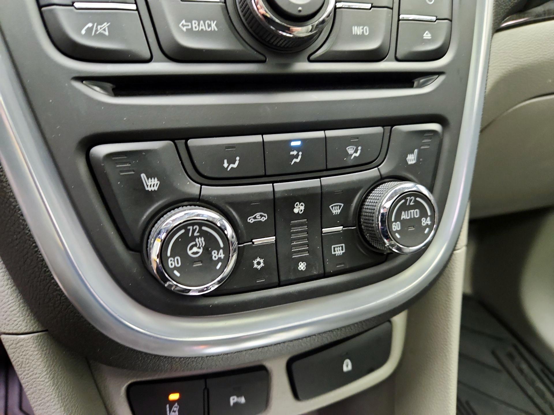Thumbnail: 2014 Buick Encore - 17
