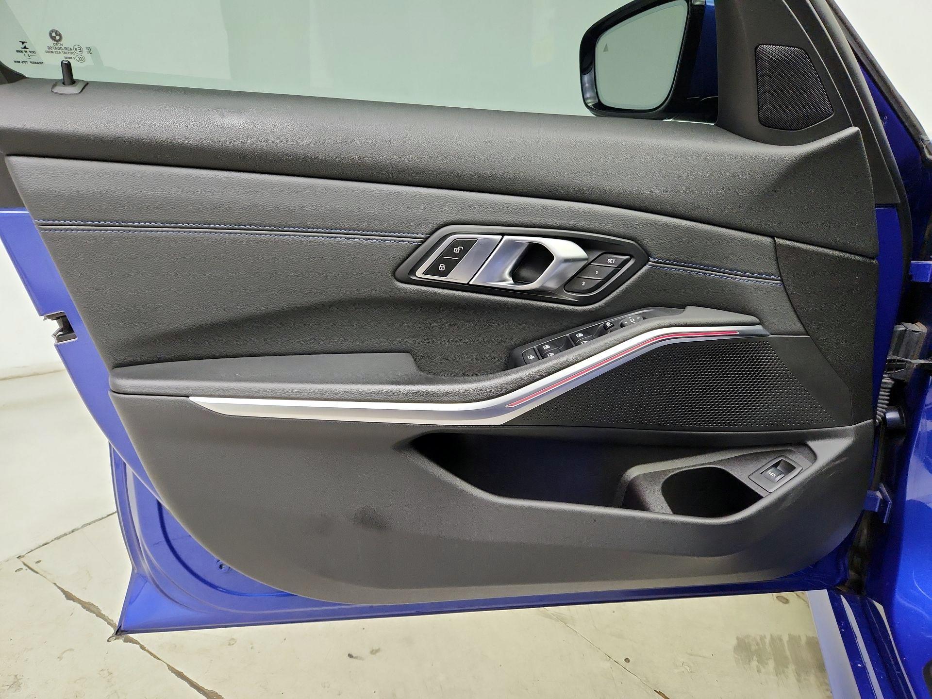 Thumbnail: 2021 BMW 3 Series - 12