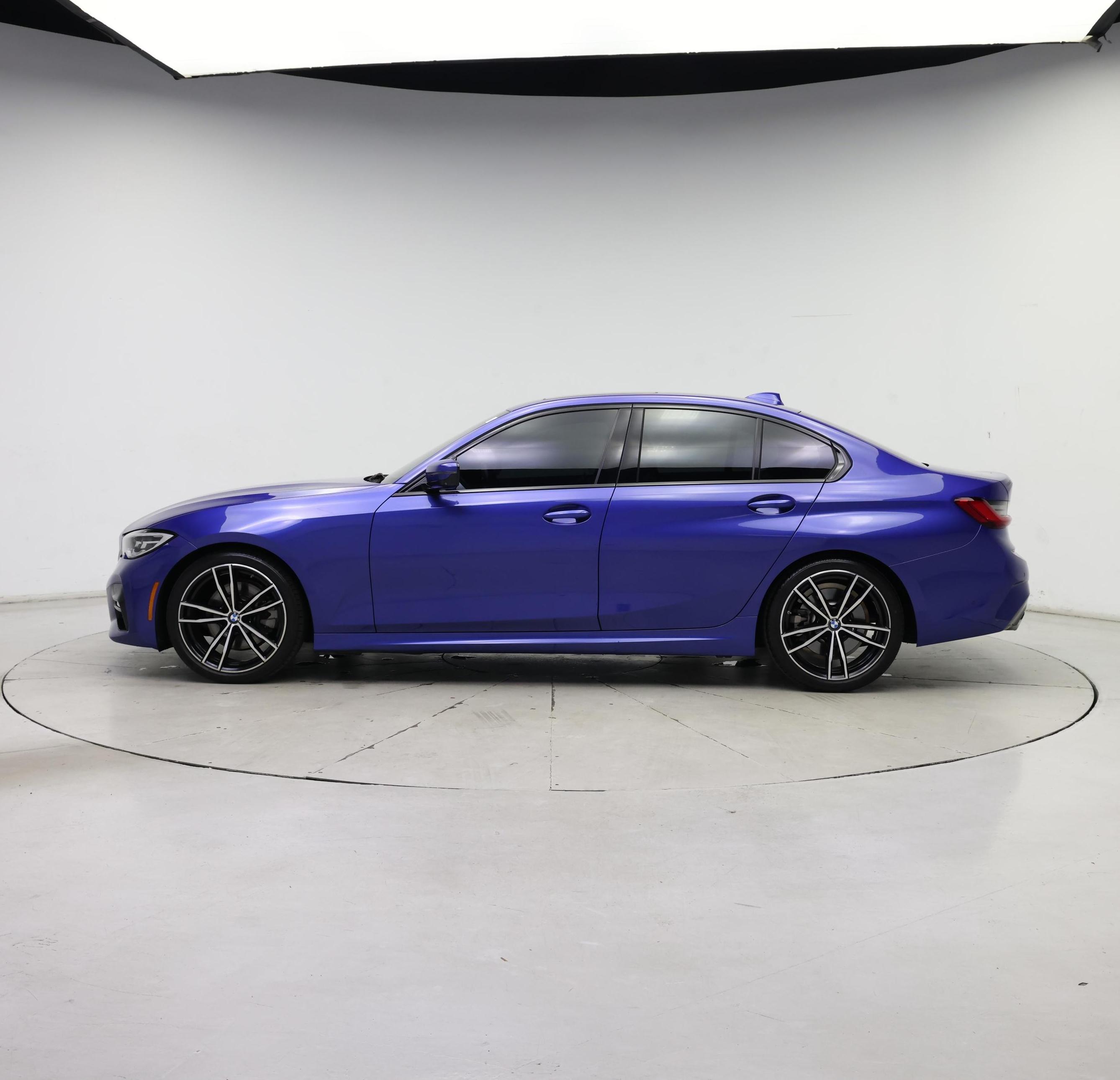 Thumbnail: 2021 BMW 3 Series - 3