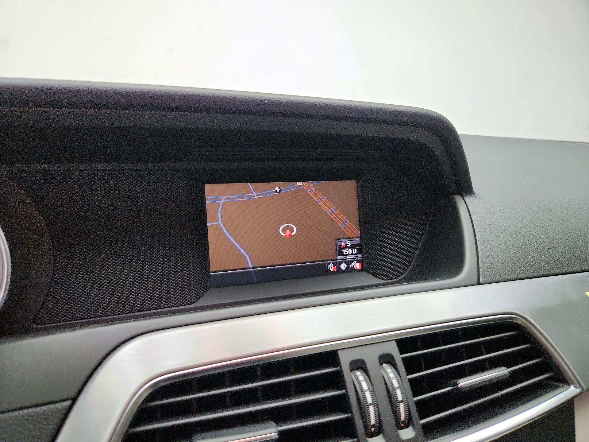 Thumbnail: 2014 Mercedes-Benz C-Class - 14