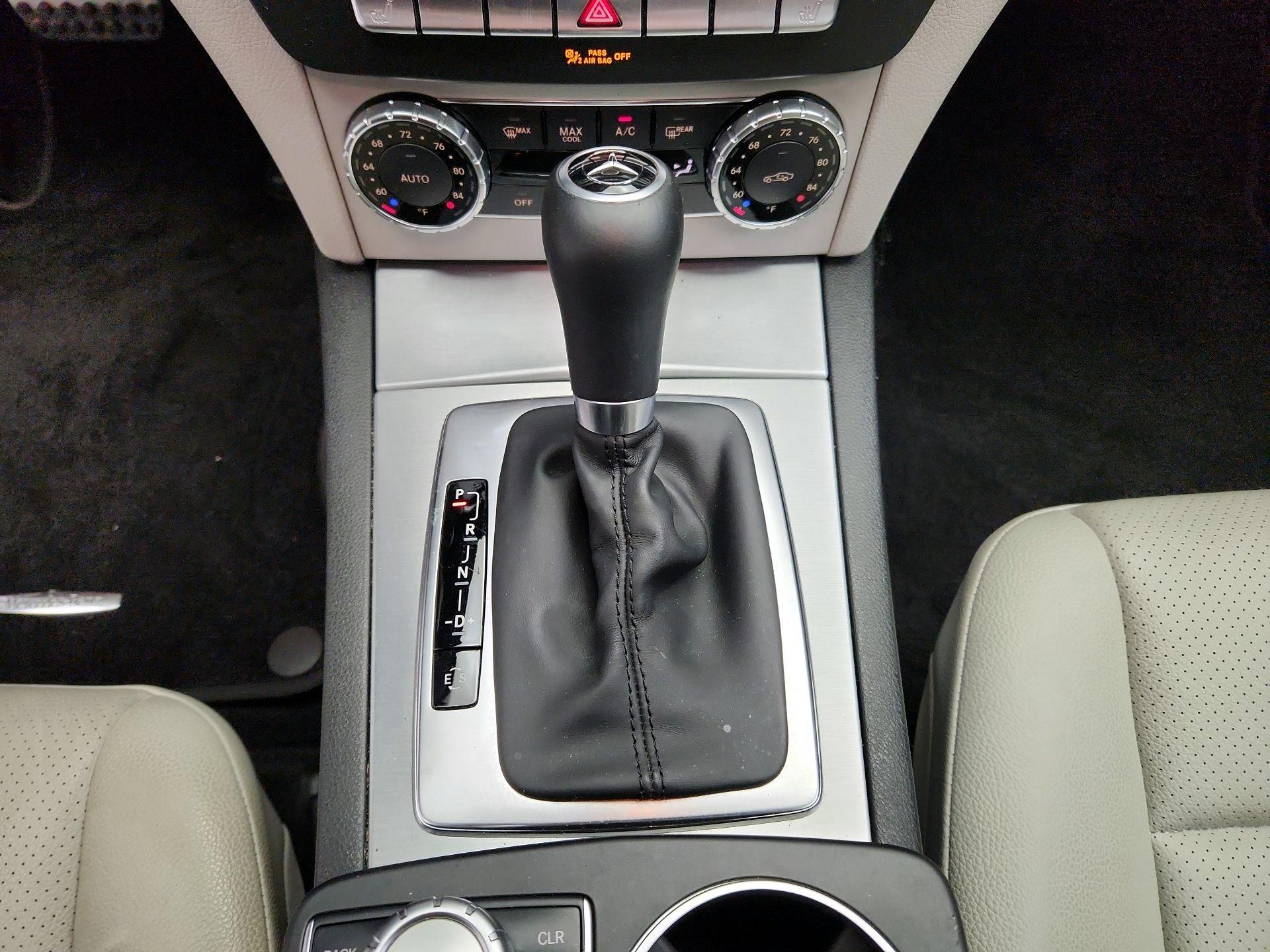 Thumbnail: 2014 Mercedes-Benz C-Class - 17
