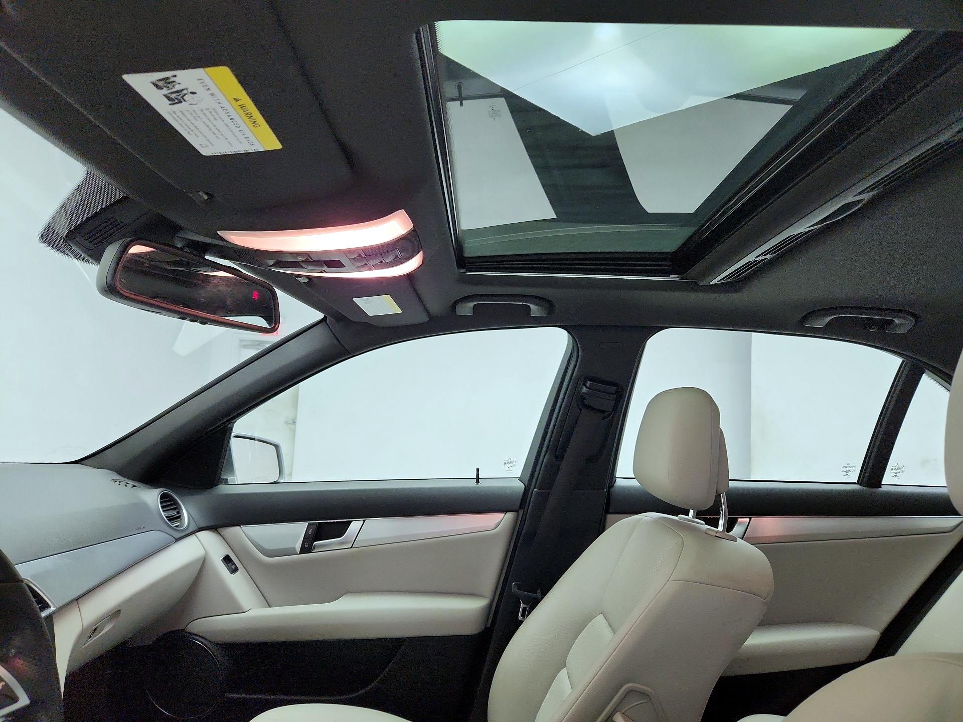 Thumbnail: 2014 Mercedes-Benz C-Class - 18