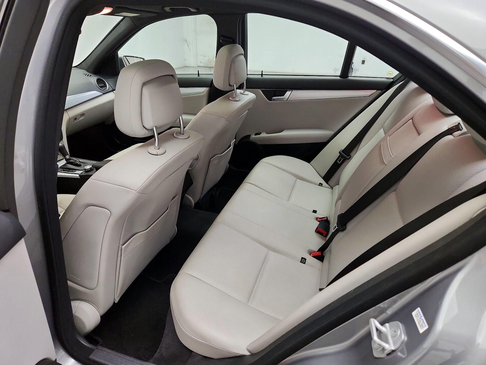 Thumbnail: 2014 Mercedes-Benz C-Class - 19
