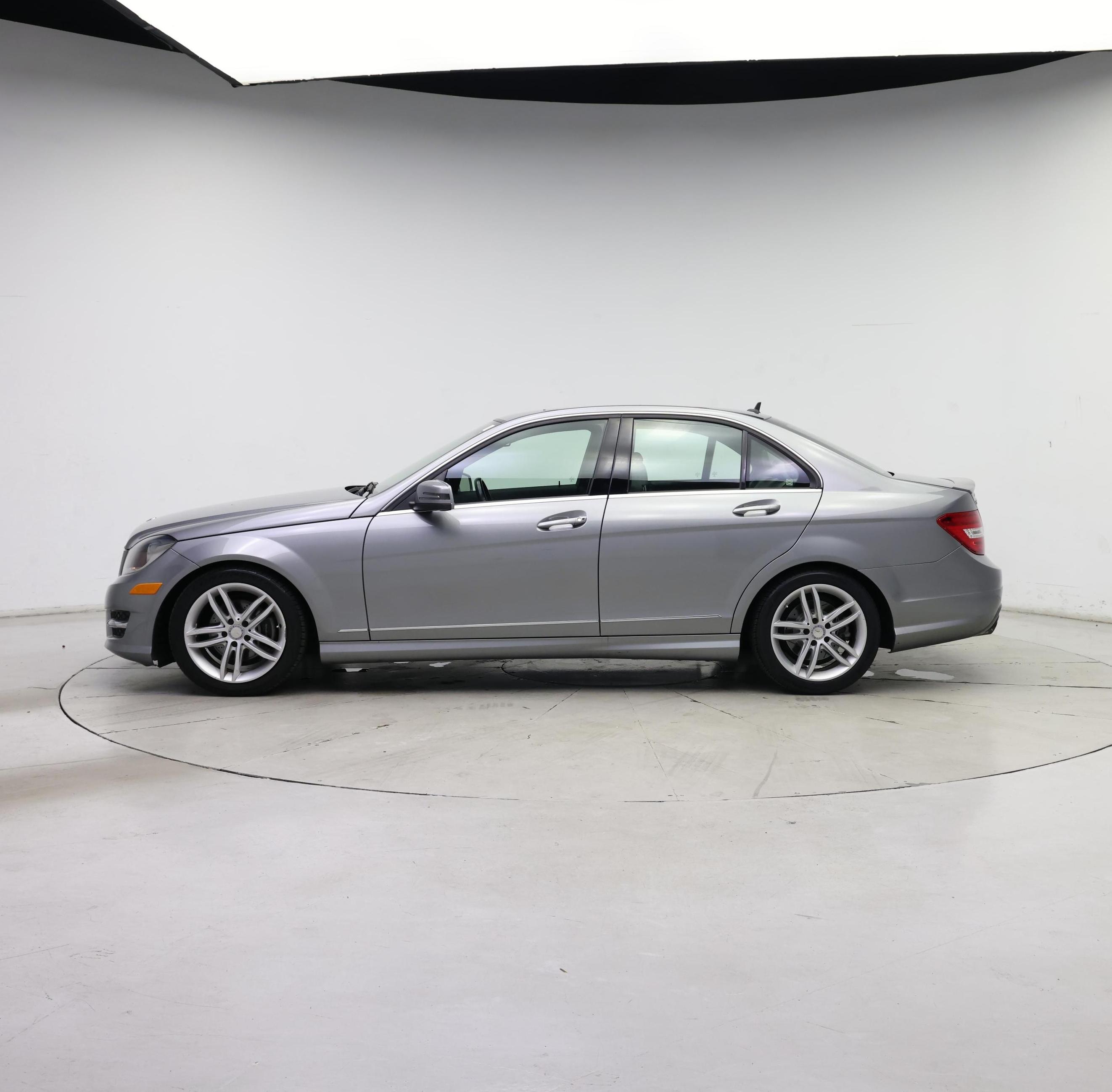 Thumbnail: 2014 Mercedes-Benz C-Class - 3