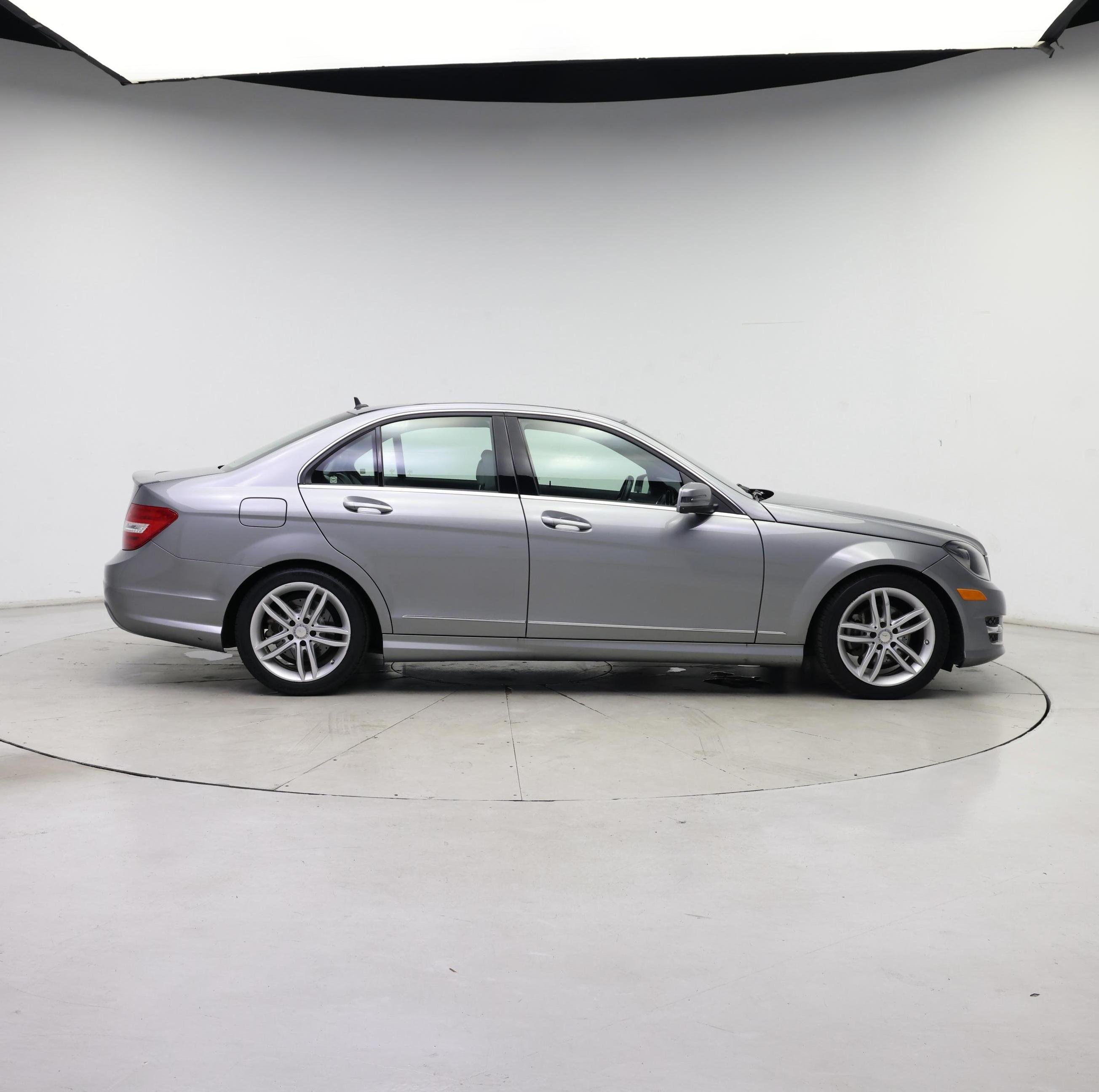 Thumbnail: 2014 Mercedes-Benz C-Class - 7