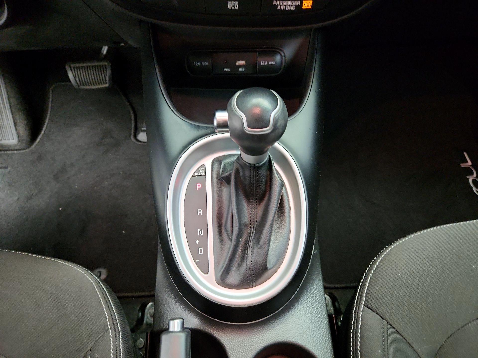 Thumbnail: 2016 Kia Soul - 16