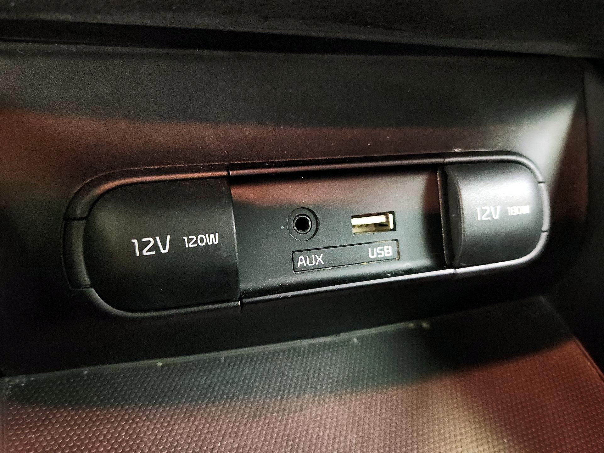 Thumbnail: 2016 Kia Soul - 17