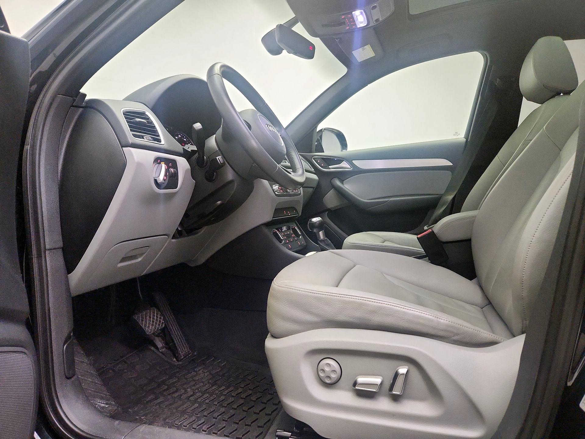Thumbnail: 2018 Audi Q3 - 11