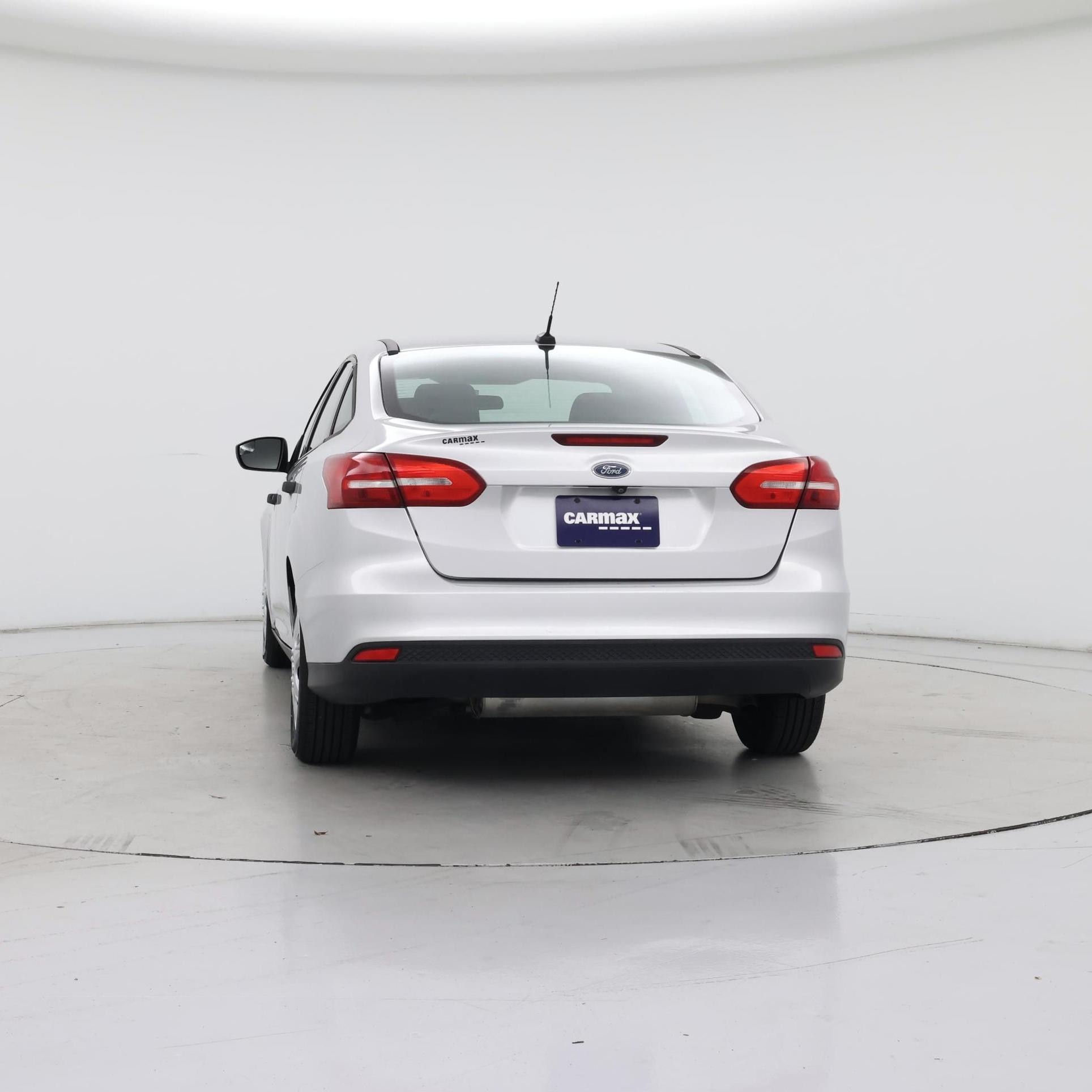 Thumbnail: 2017 Ford Focus - 6