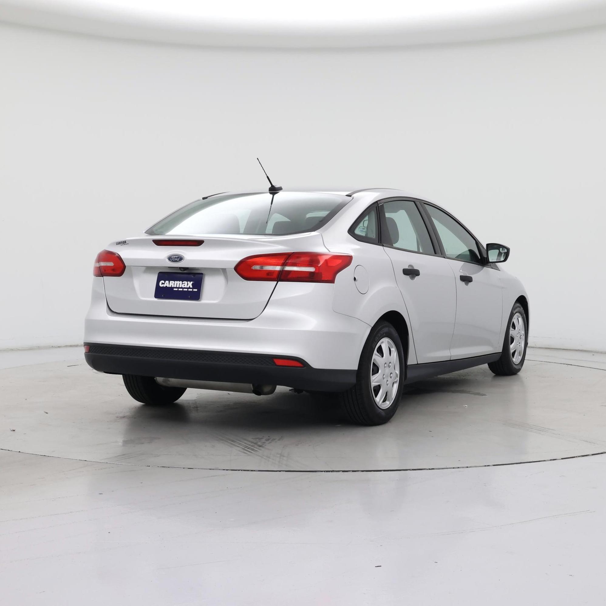 Thumbnail: 2017 Ford Focus - 8
