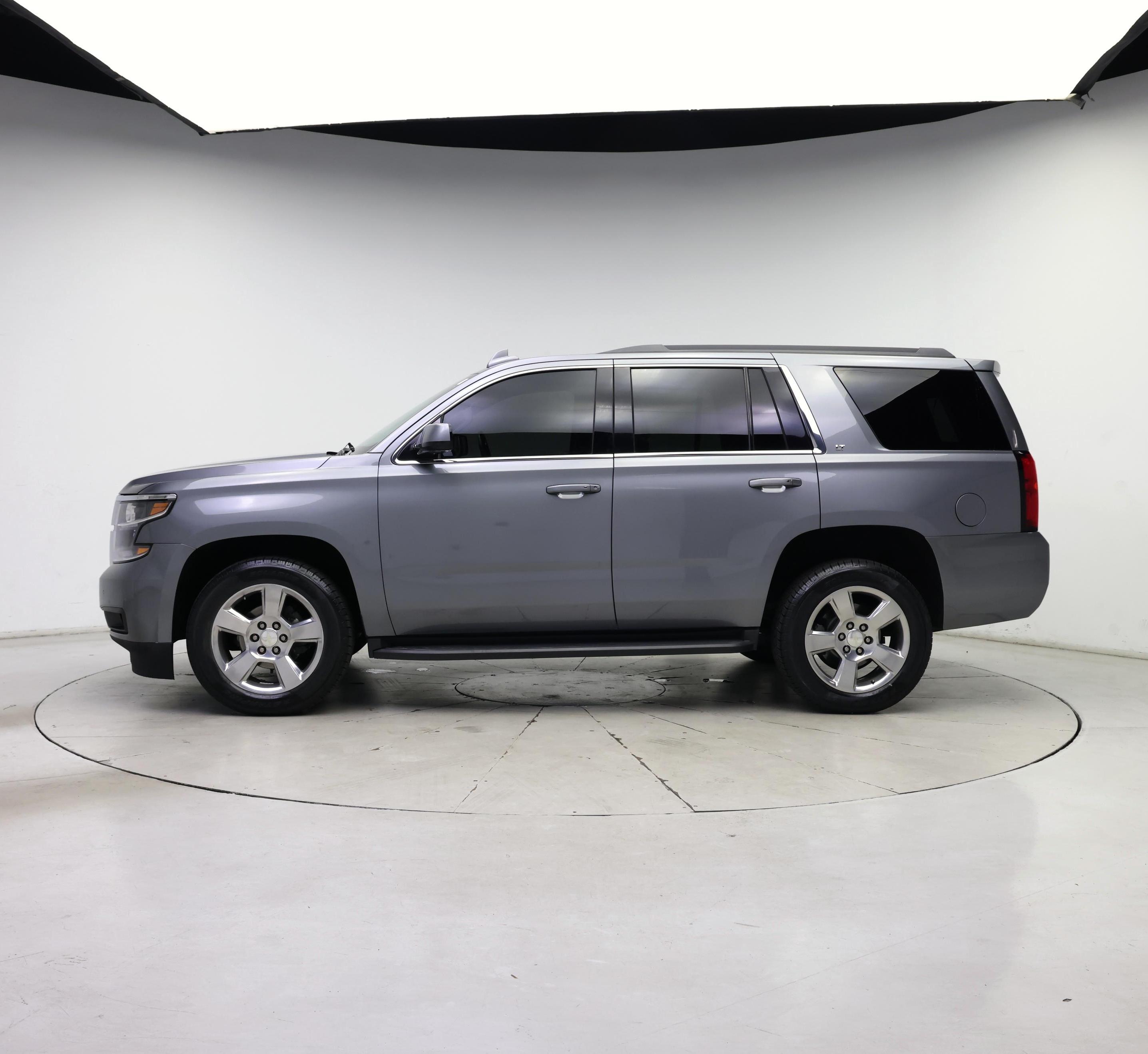 Thumbnail: 2020 Chevrolet Tahoe - 3