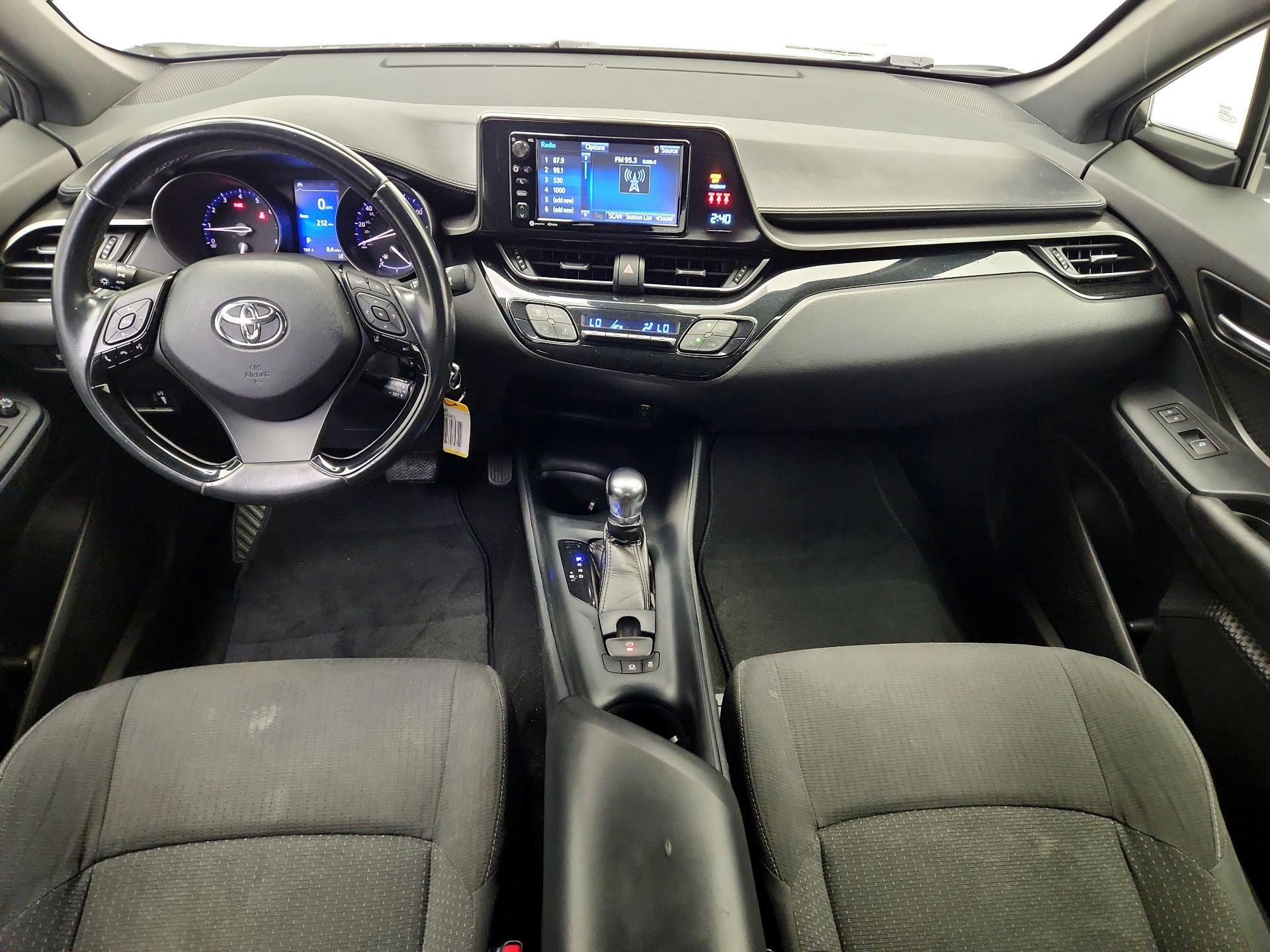 Thumbnail: 2018 Toyota C-HR - 9