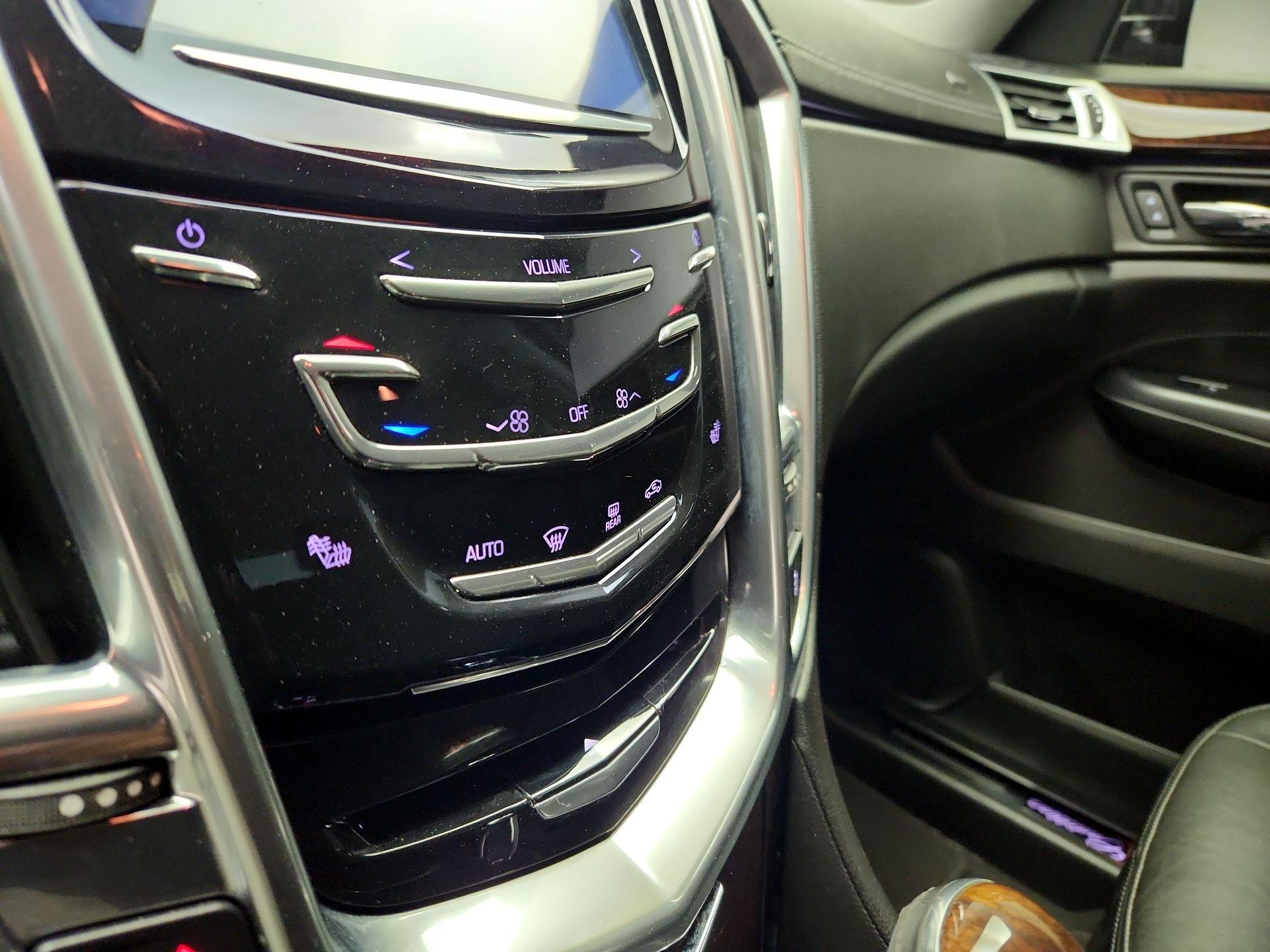 Thumbnail: 2014 Cadillac SRX - 17