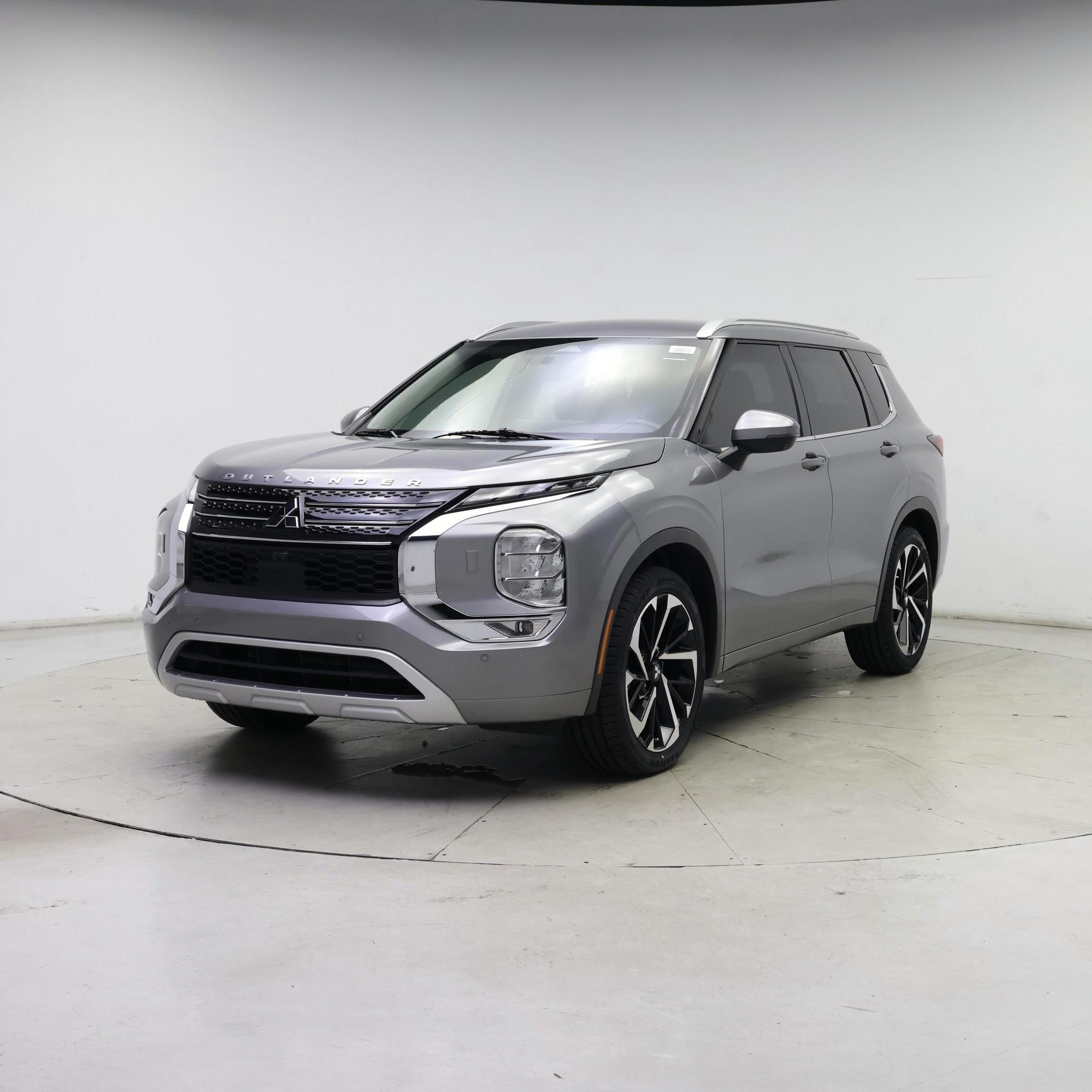 Thumbnail: 2022 Mitsubishi Outlander - 4