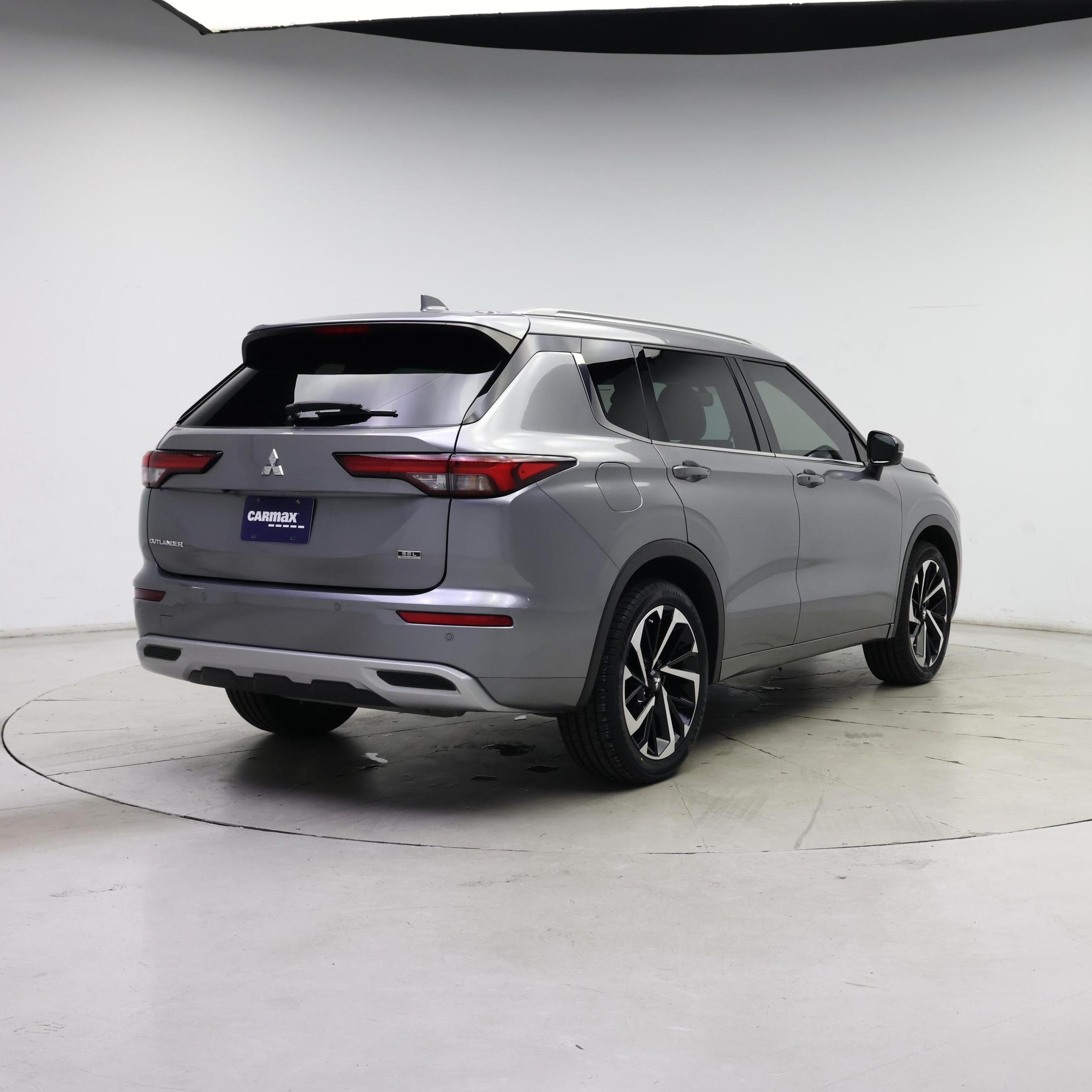 Thumbnail: 2022 Mitsubishi Outlander - 8