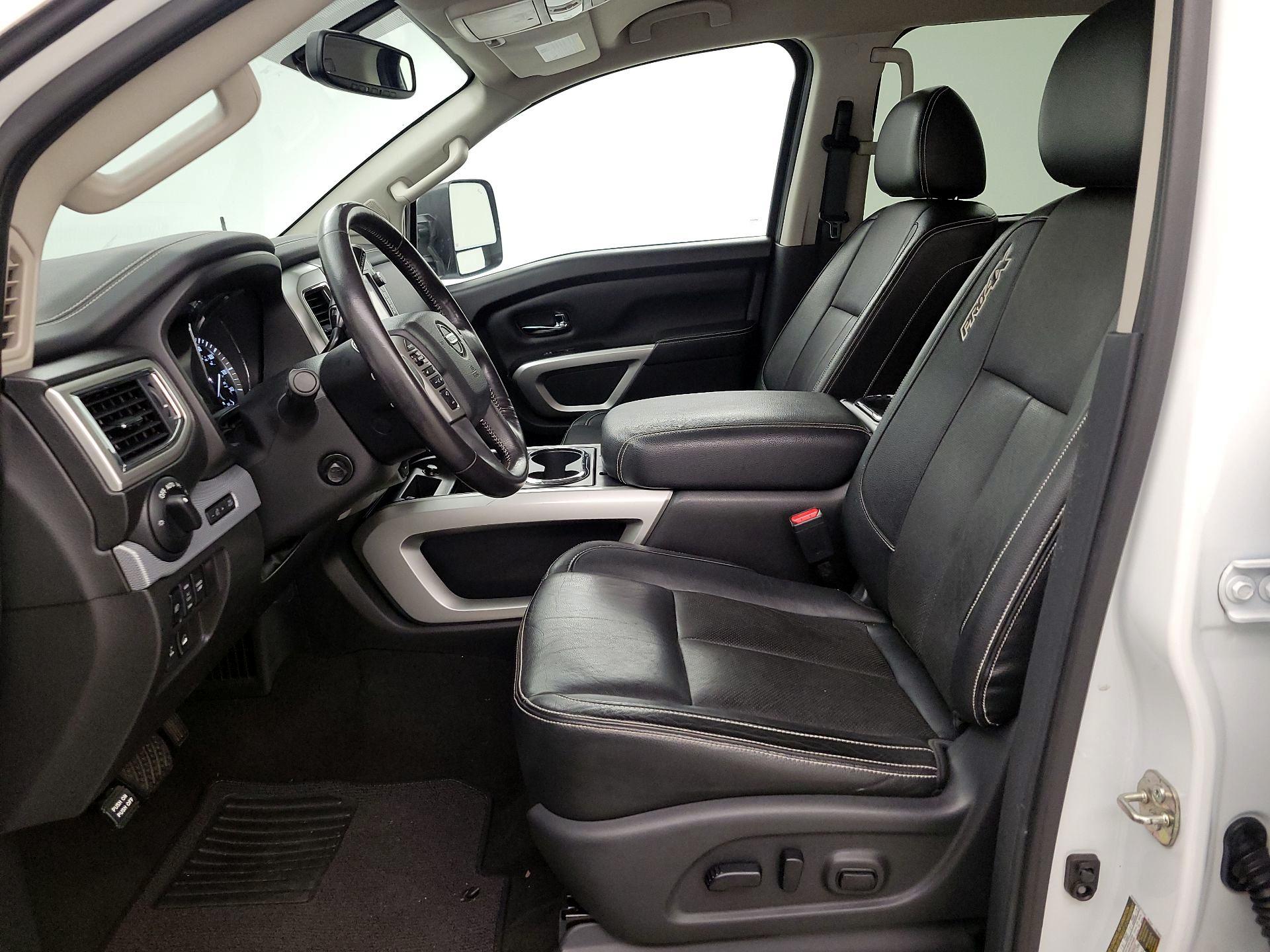 Thumbnail: 2018 Nissan Titan - 11