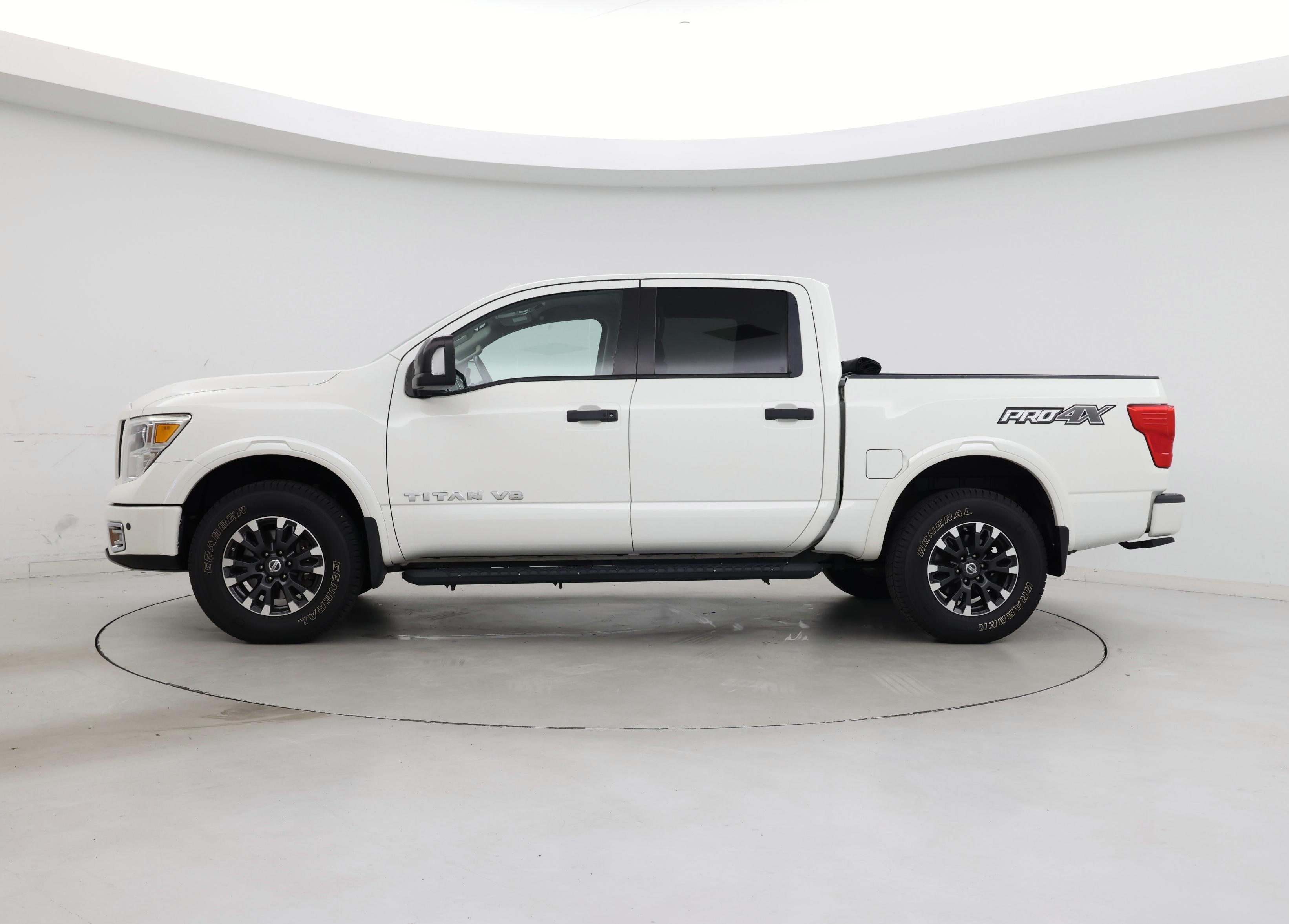 Thumbnail: 2018 Nissan Titan - 3