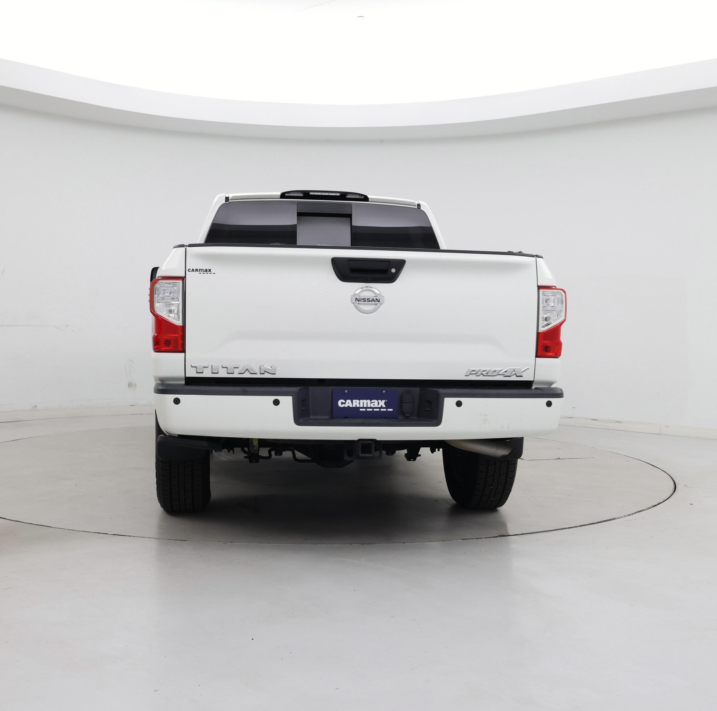 Thumbnail: 2018 Nissan Titan - 6