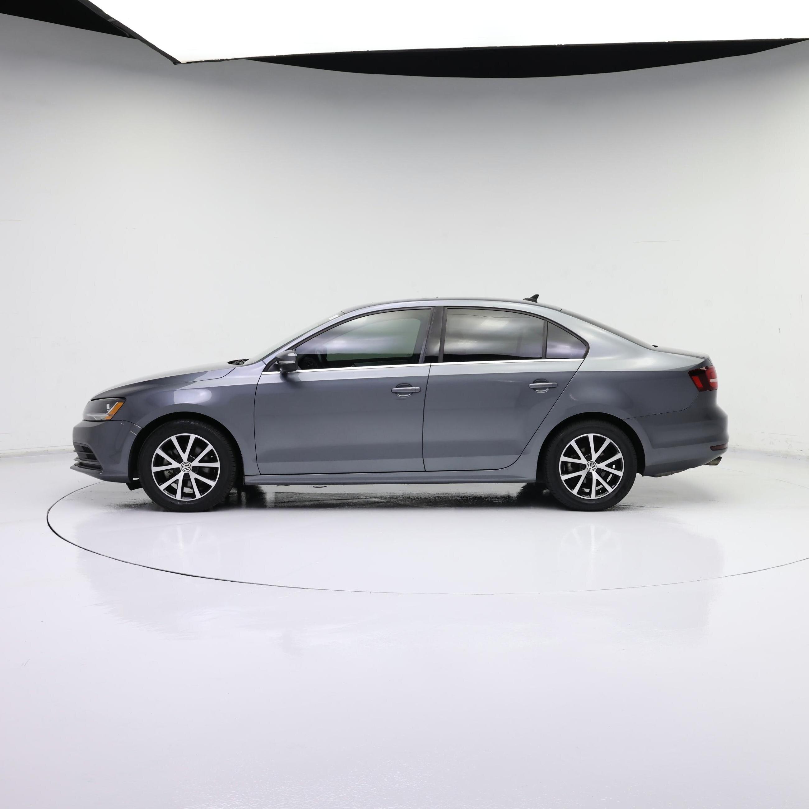 Thumbnail: 2017 Volkswagen Jetta - 3